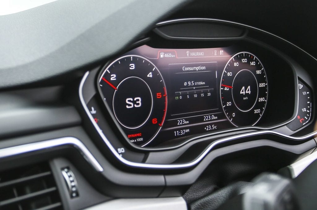 Audi2016_A4_080