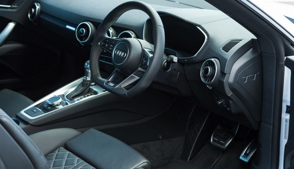 audi-2015-tt-interior-steering-wheel