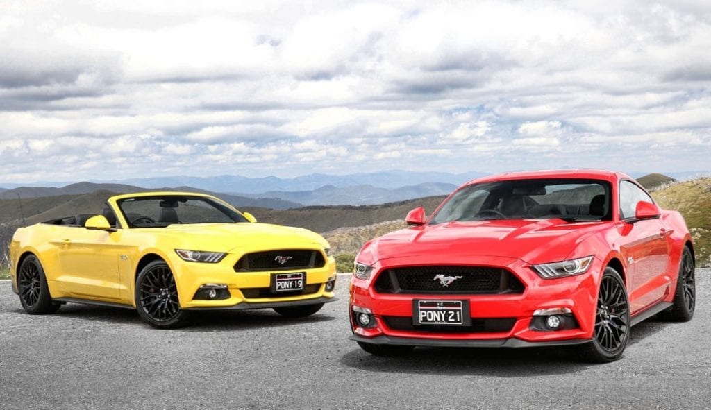 ford-mustang-two-red-yellow