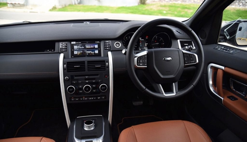 land-rover-discovery-sport-sd4-hse-interior