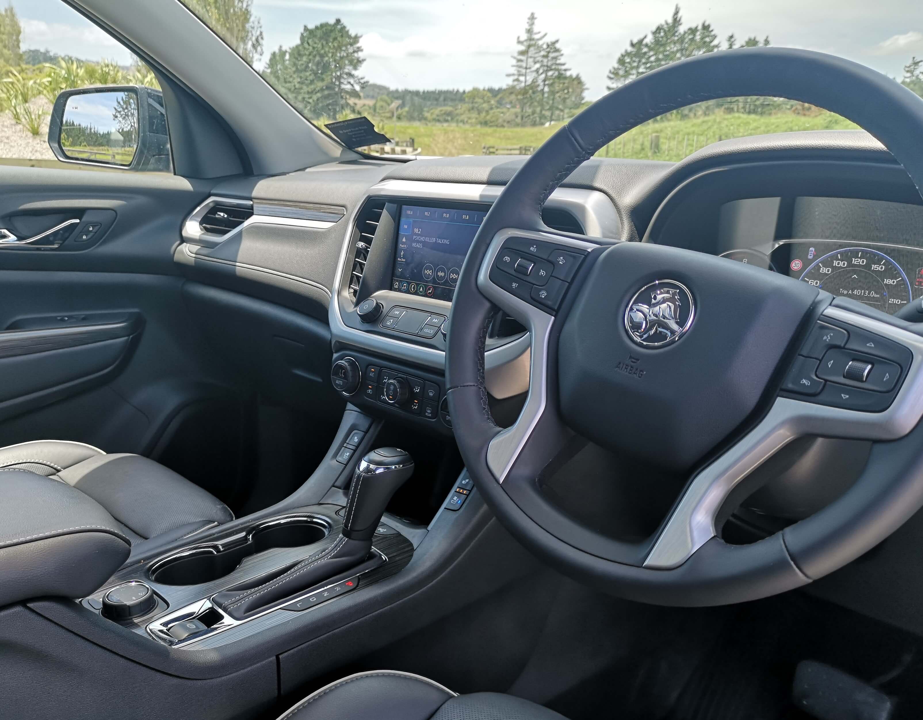 Holden Acadia LTZ-V New Zealand