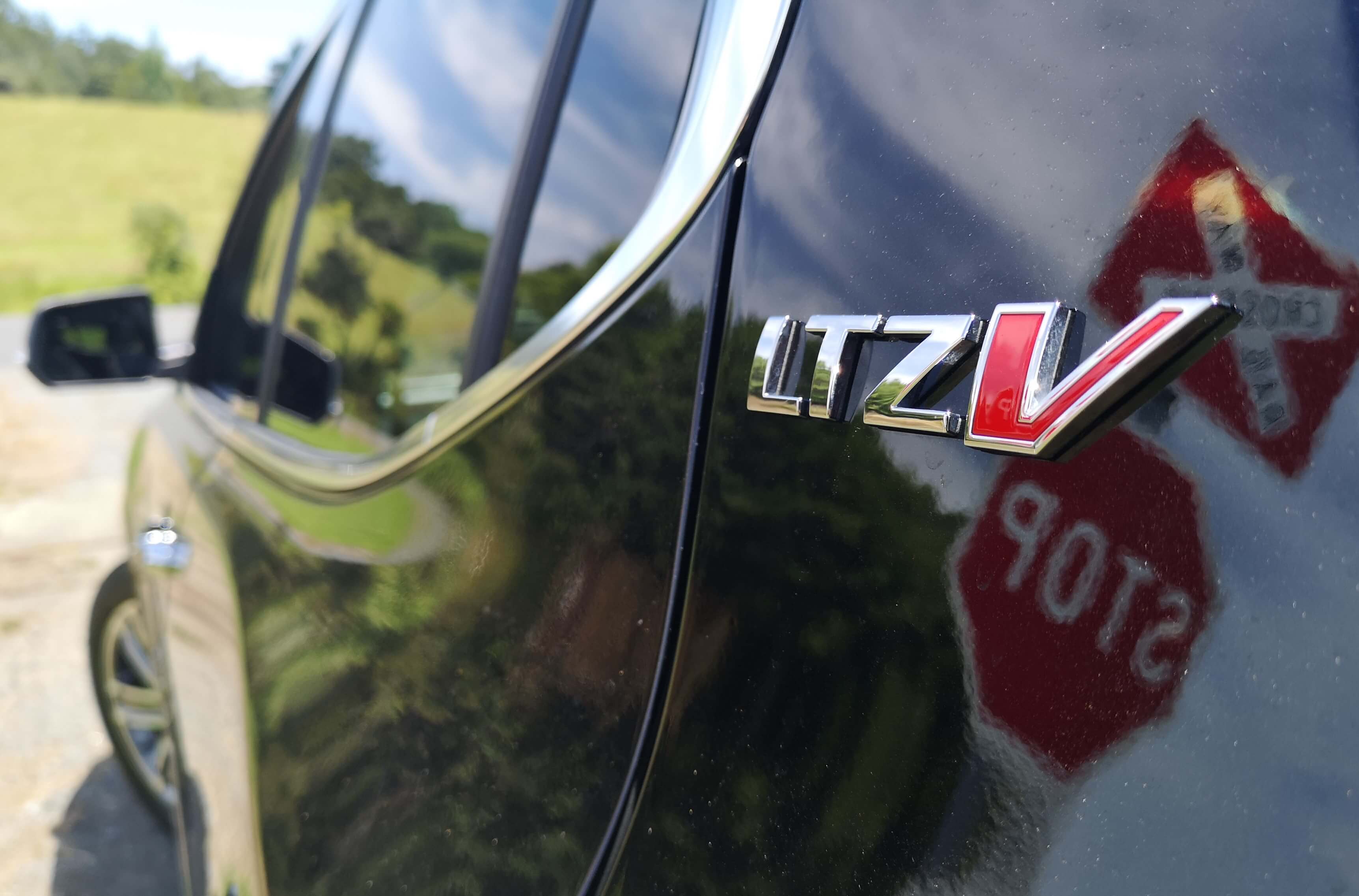 Holden Acadia LTZ-V New Zealand