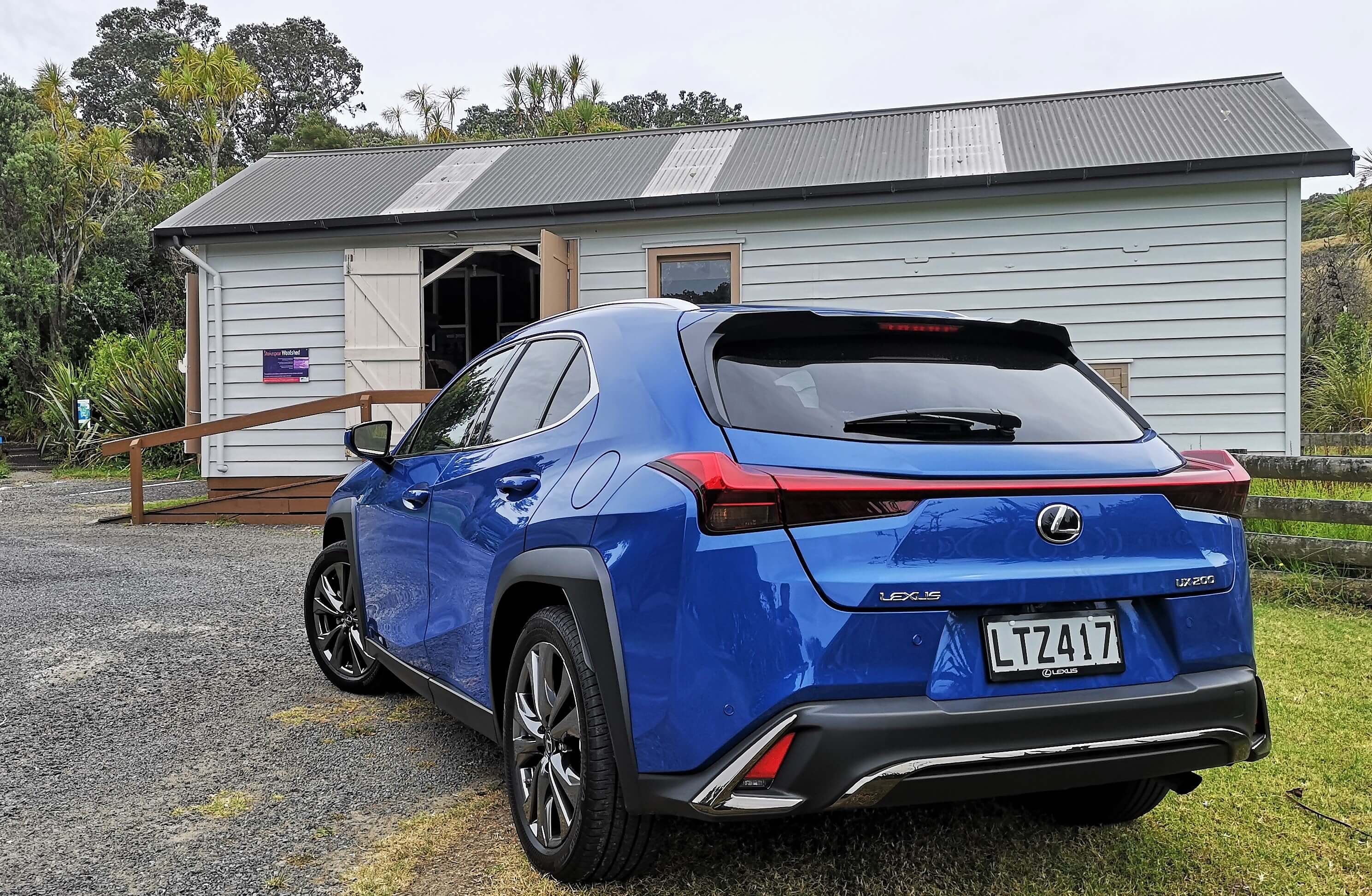 Lexus UX 200 F-Sport