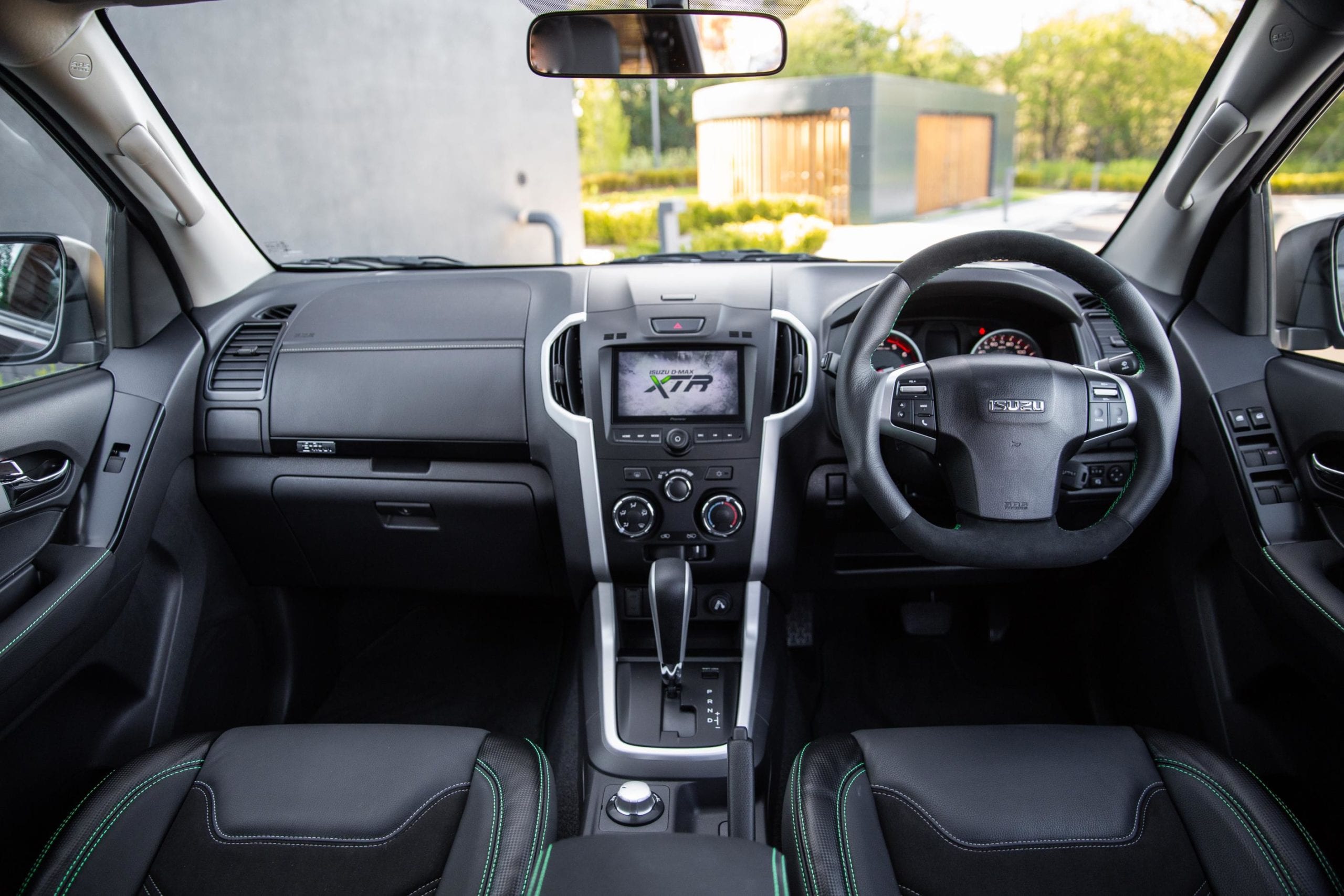 D-Max XTR Colour