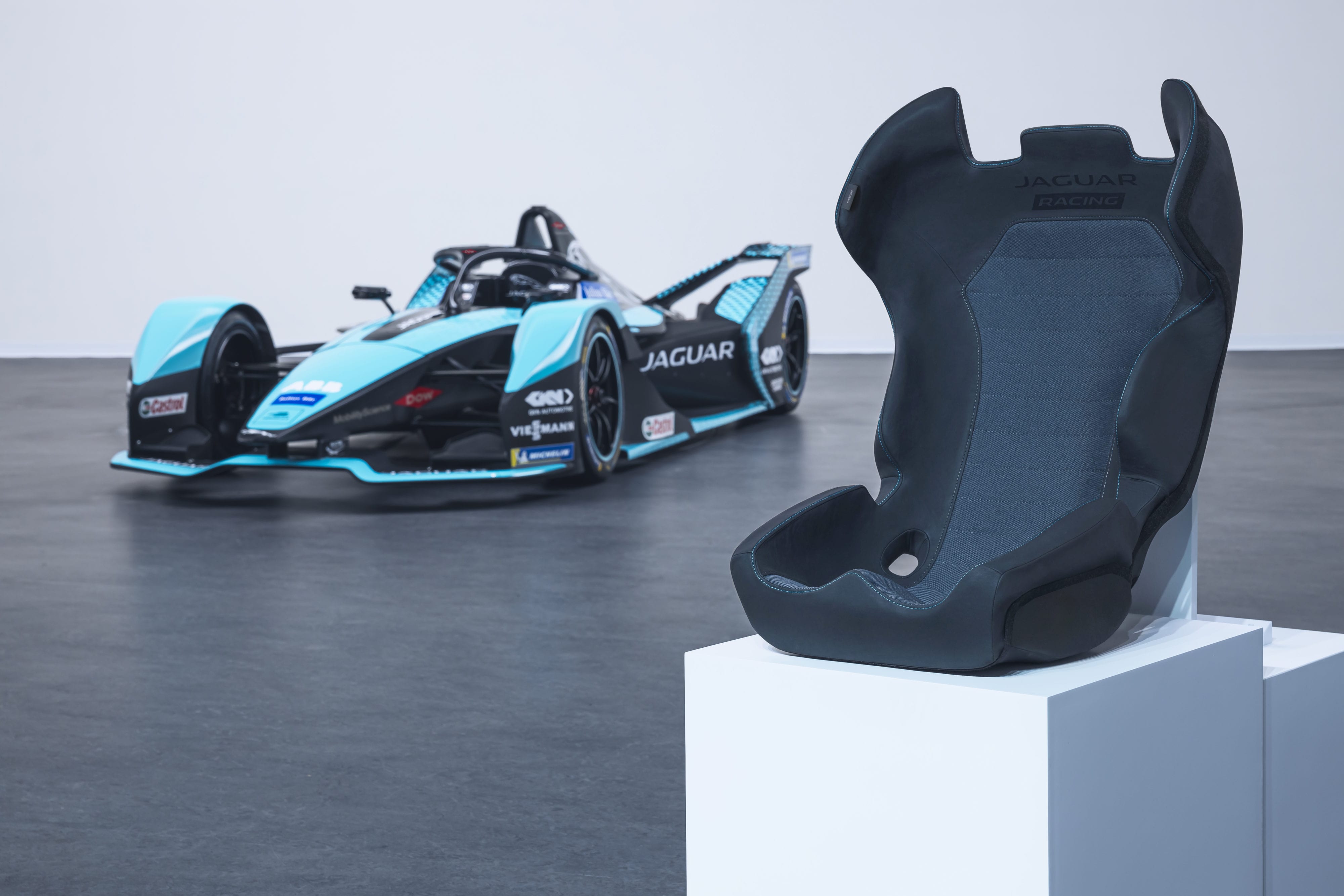 Jaguar I-TYPE 5