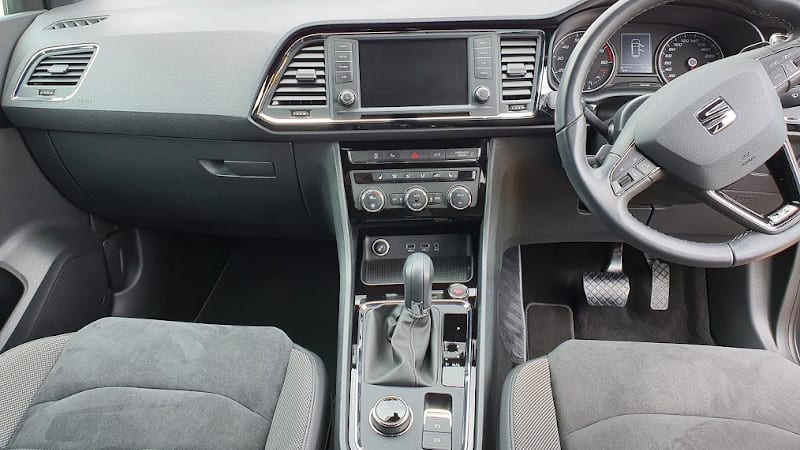 2019 SEAT Ateca front interior