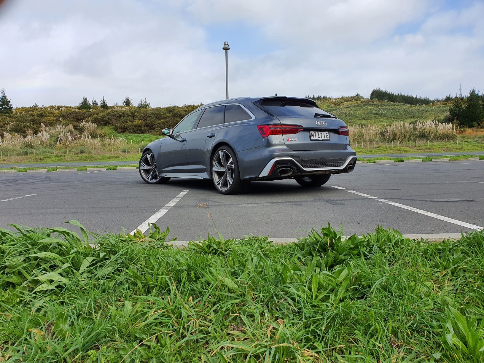 The rear of the RS6