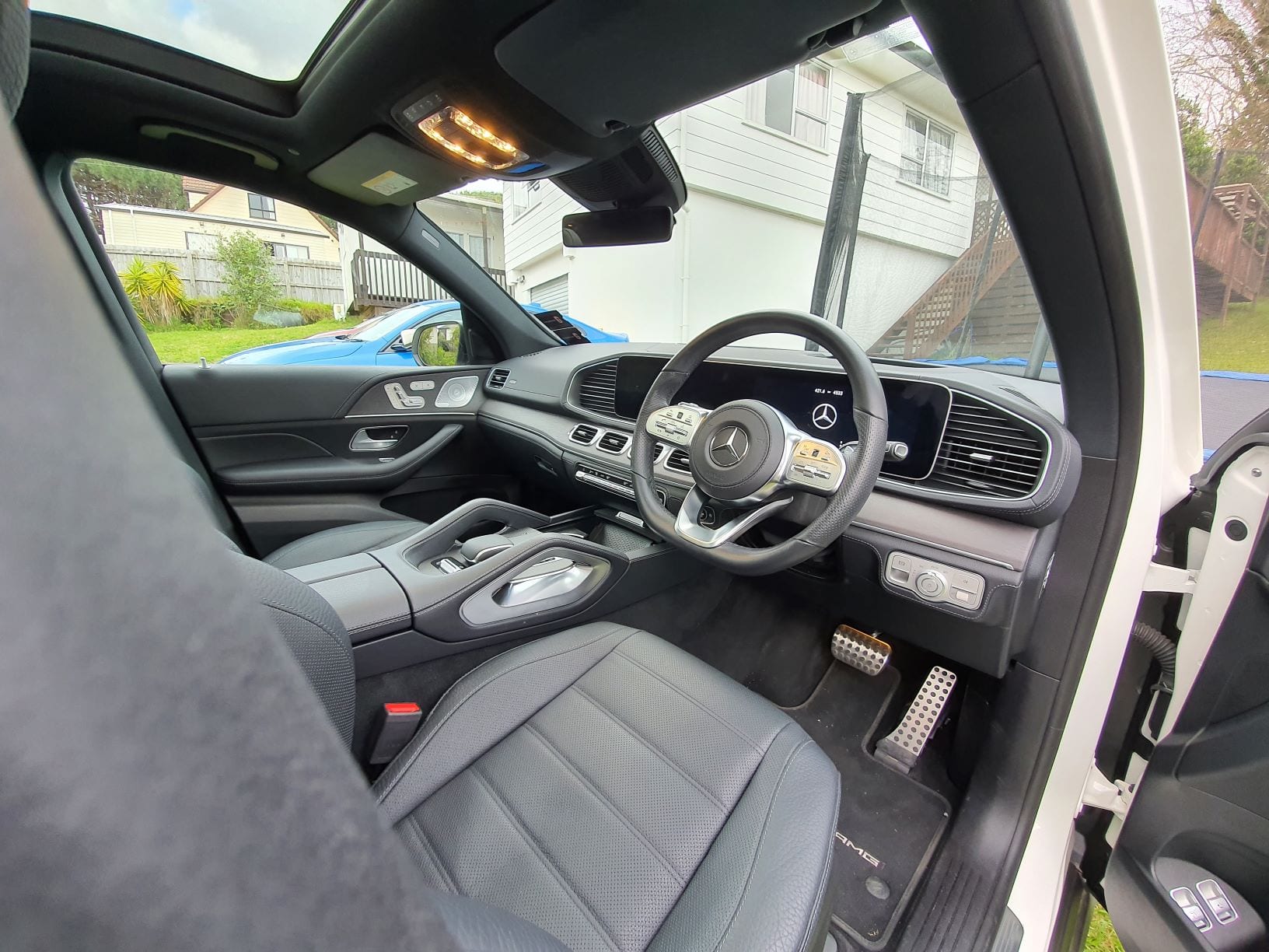 The interior of the GLS 400d