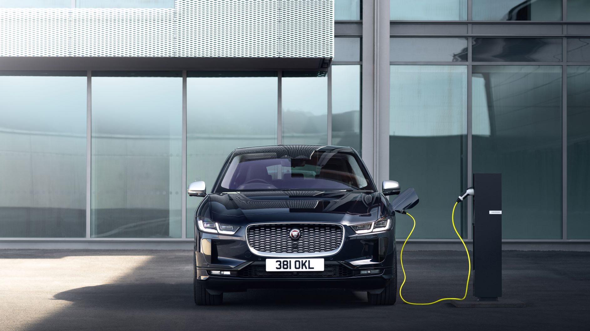 Jaguar I-Pace charging