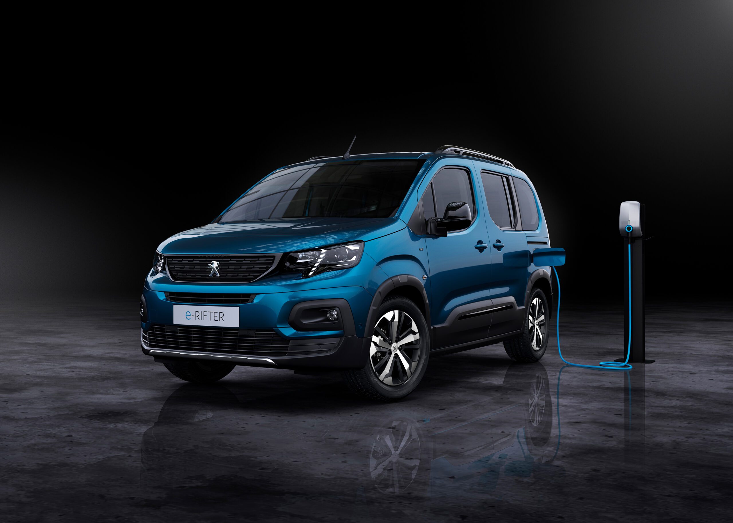PEUGEOT eRIFTER