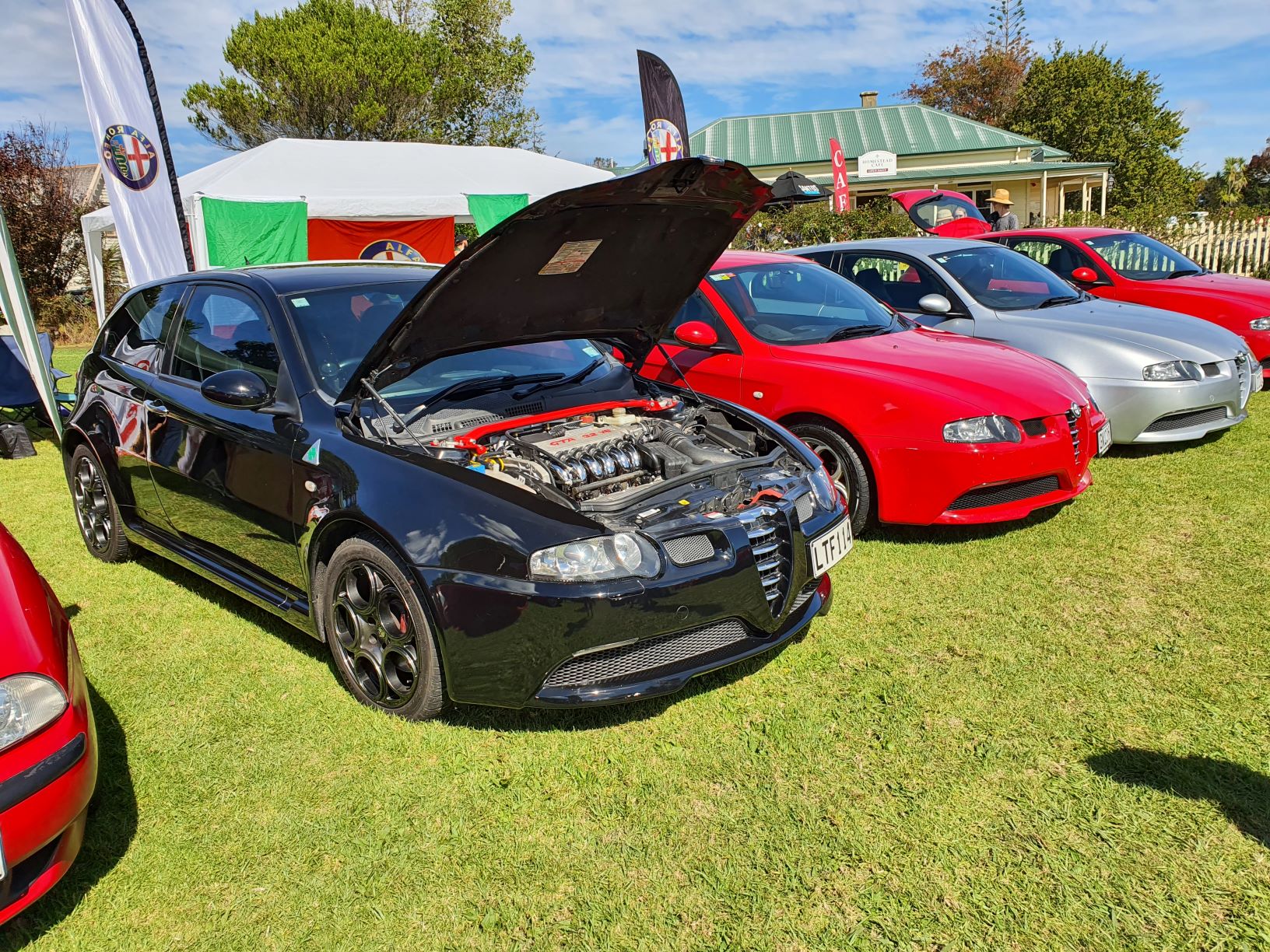 4 Alfa Romeo 147 GTAs on display