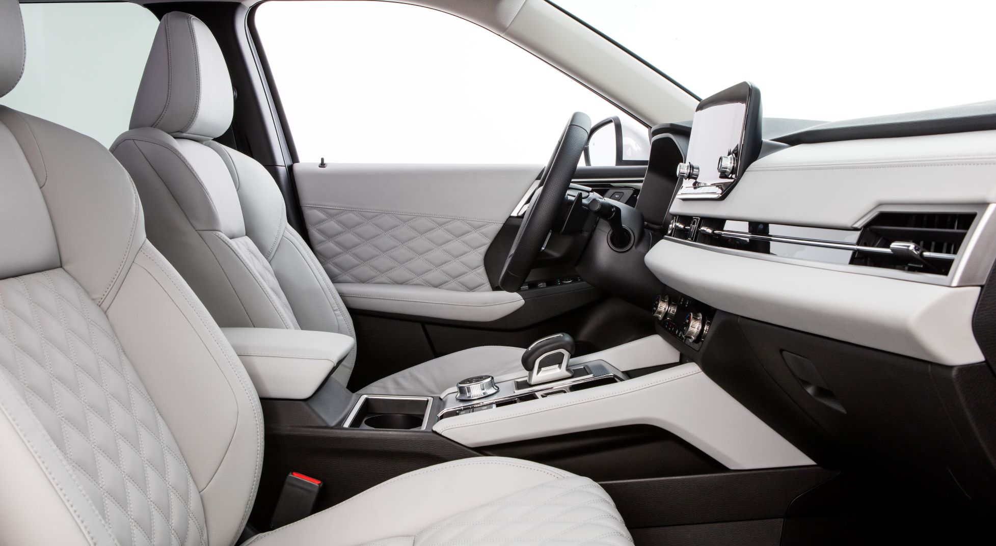 Interior of the new Mitsubishi Outlander