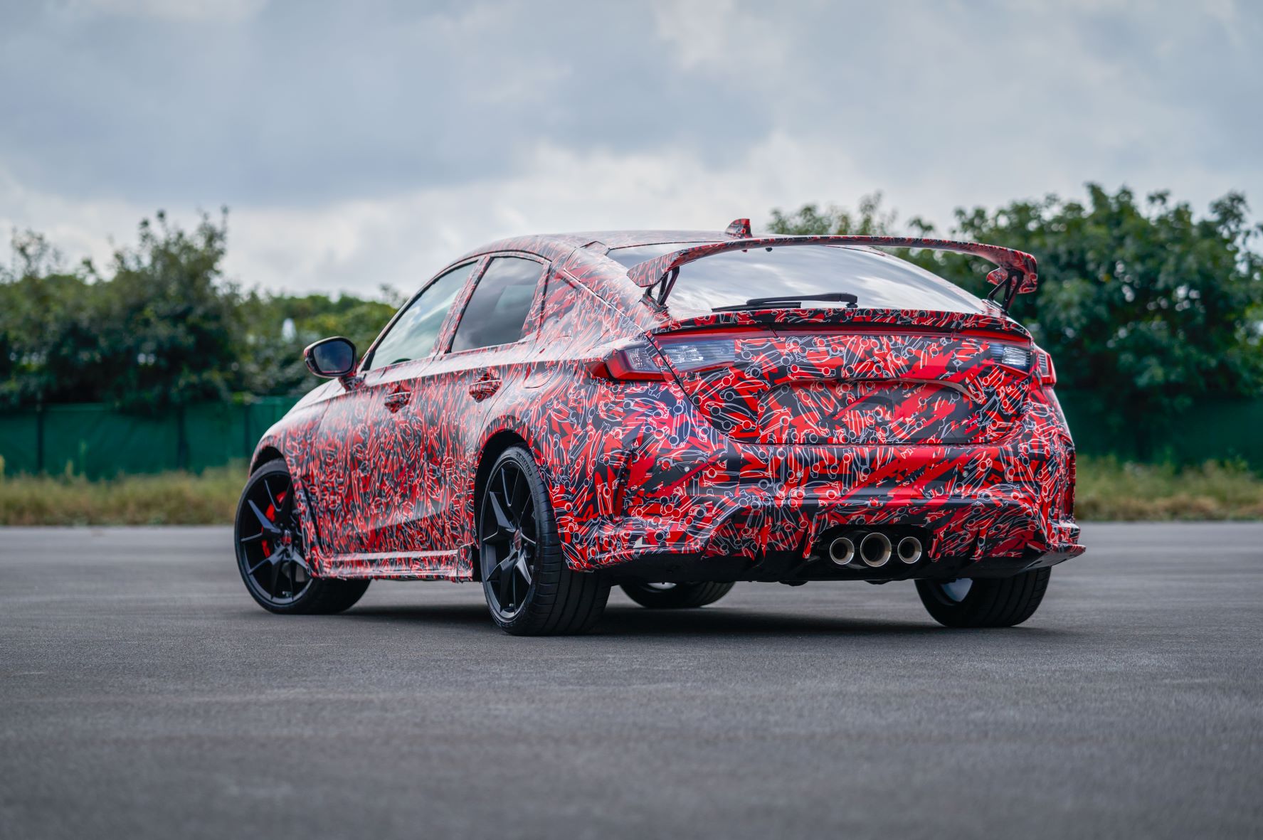 Rear three quarter shot of the 2023 Honda Civic Type R