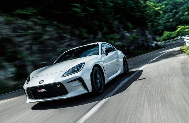 New Toyota GR86 in white