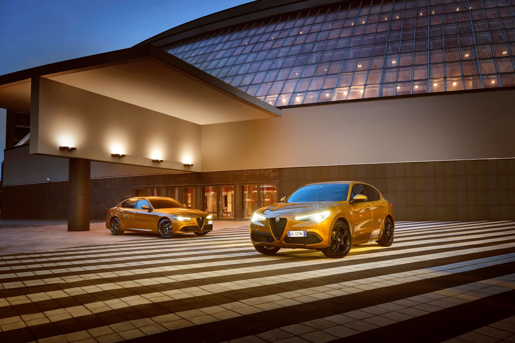 The Alfa Romeo Giulia and Stelvio painted in Lipari Ochre