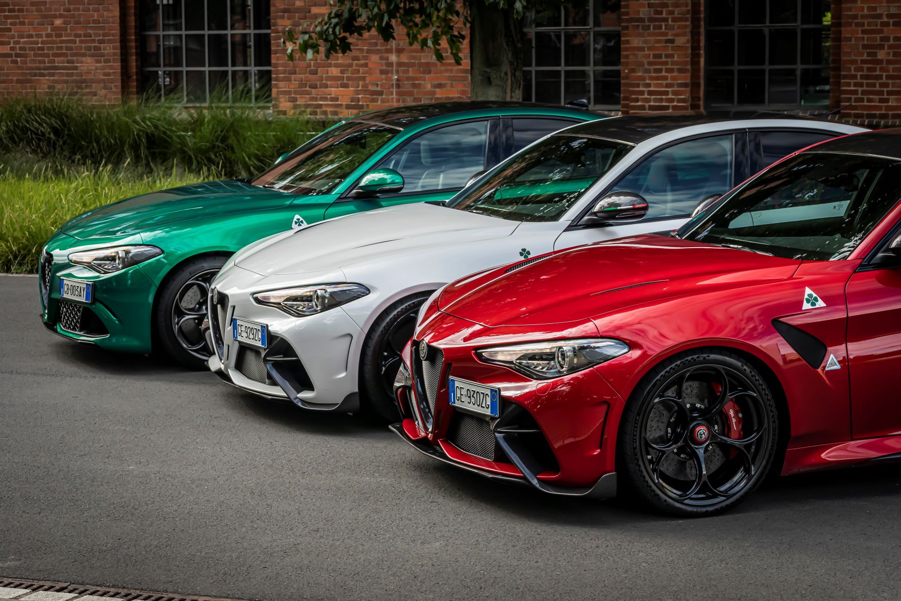 Alfa Romeo Giulia GTAm in Italian flag colours