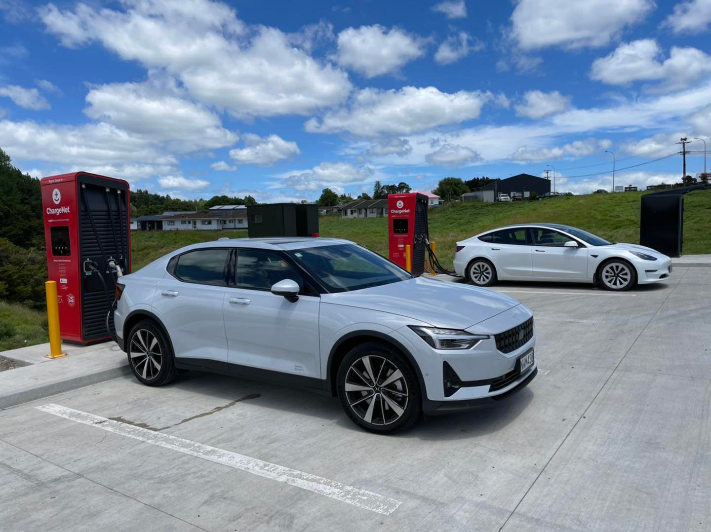 ChargeNet 300kW hypercharger Kaiwaka (1)
