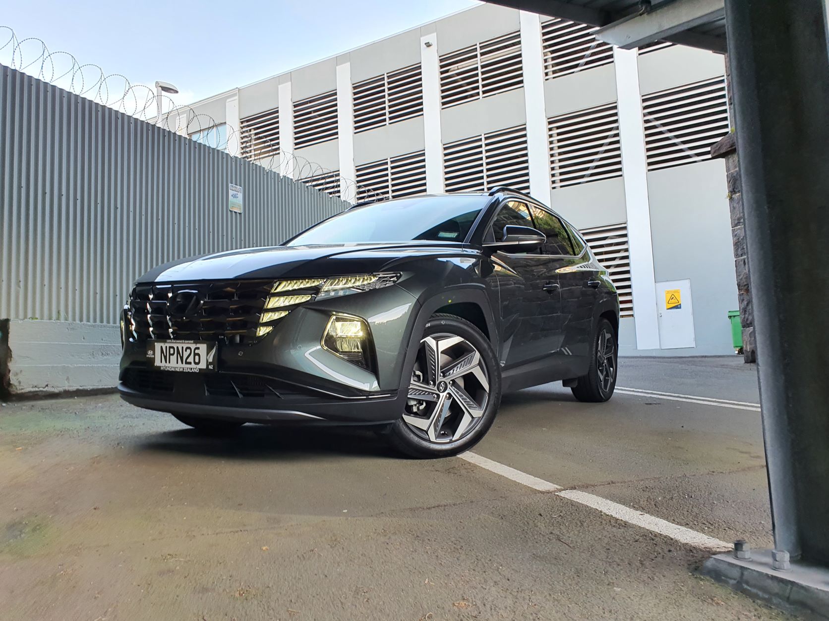 Front three quarters view of the 2021 Hyundai Tucson