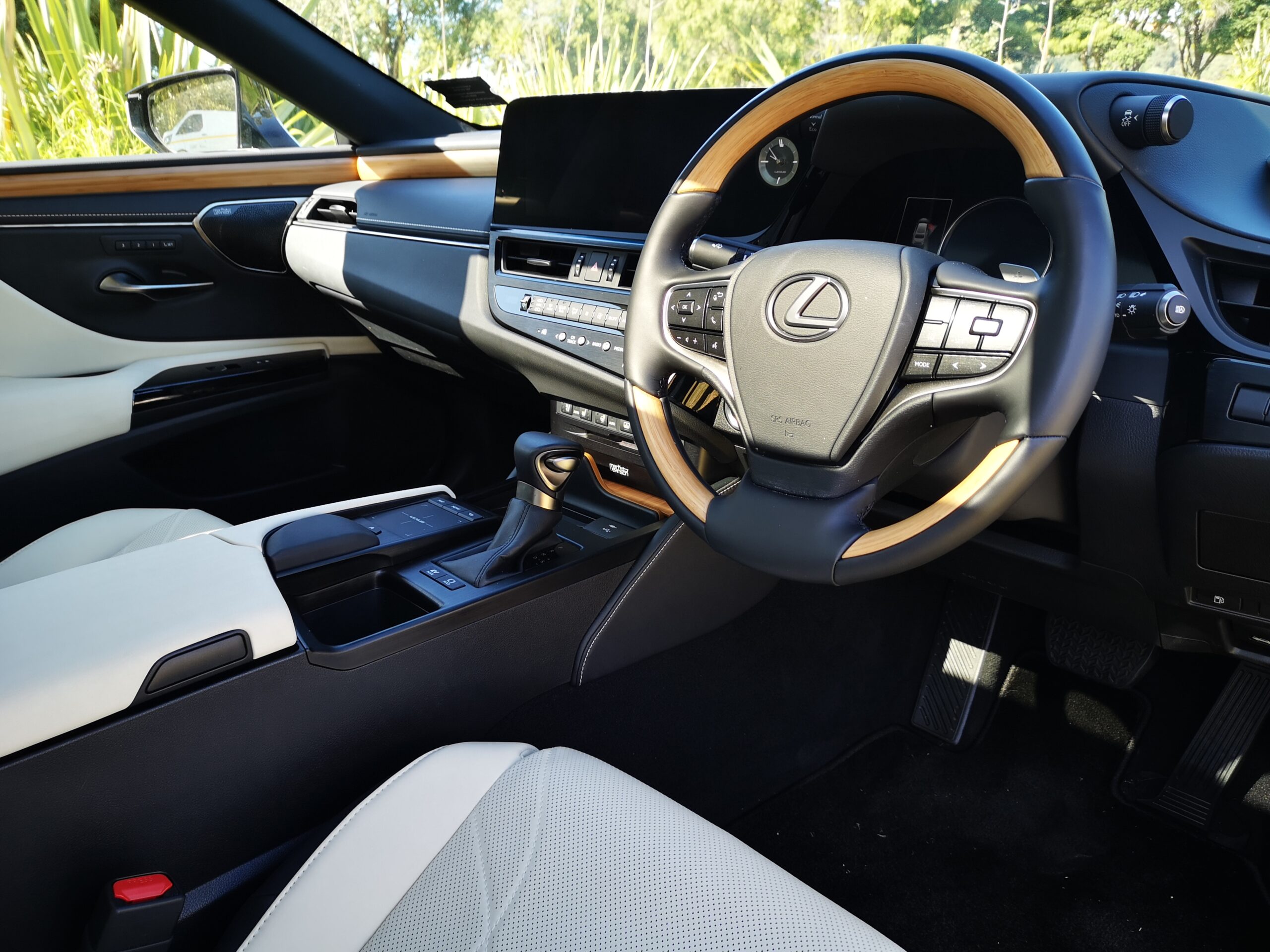 2022 Lexus ES300h review NZ