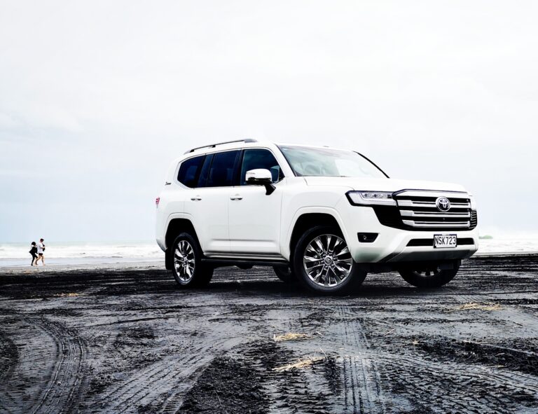 2022 Toyota Land Cruiser VX 300 Limited review NZ