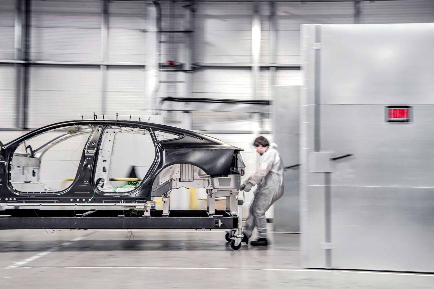 Polestar 5's bonded aluminium shell