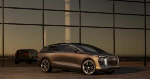 Front three quarters view of the Audi Urbansphere