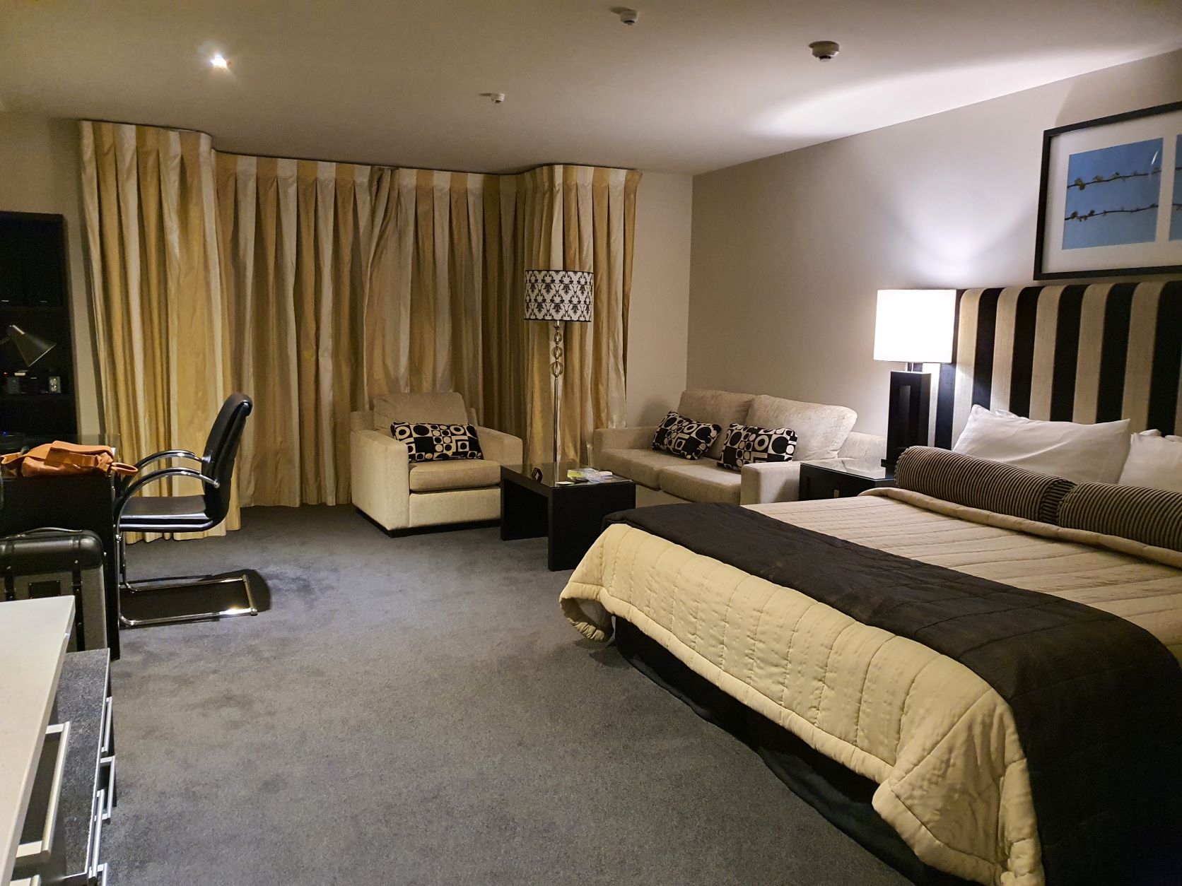 A suite at the Chateau Marlborough