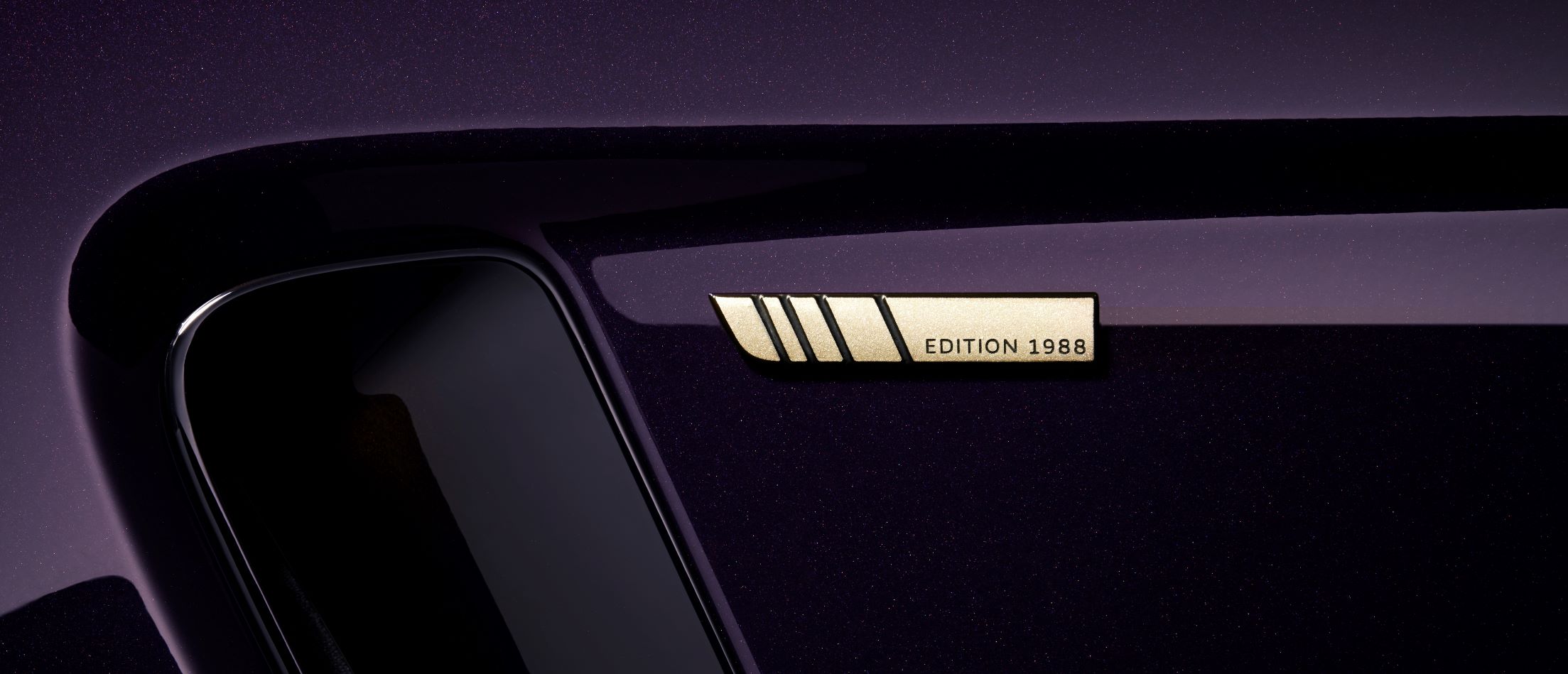 Details on the Jaguar F-Pace SVR Edition 1988
