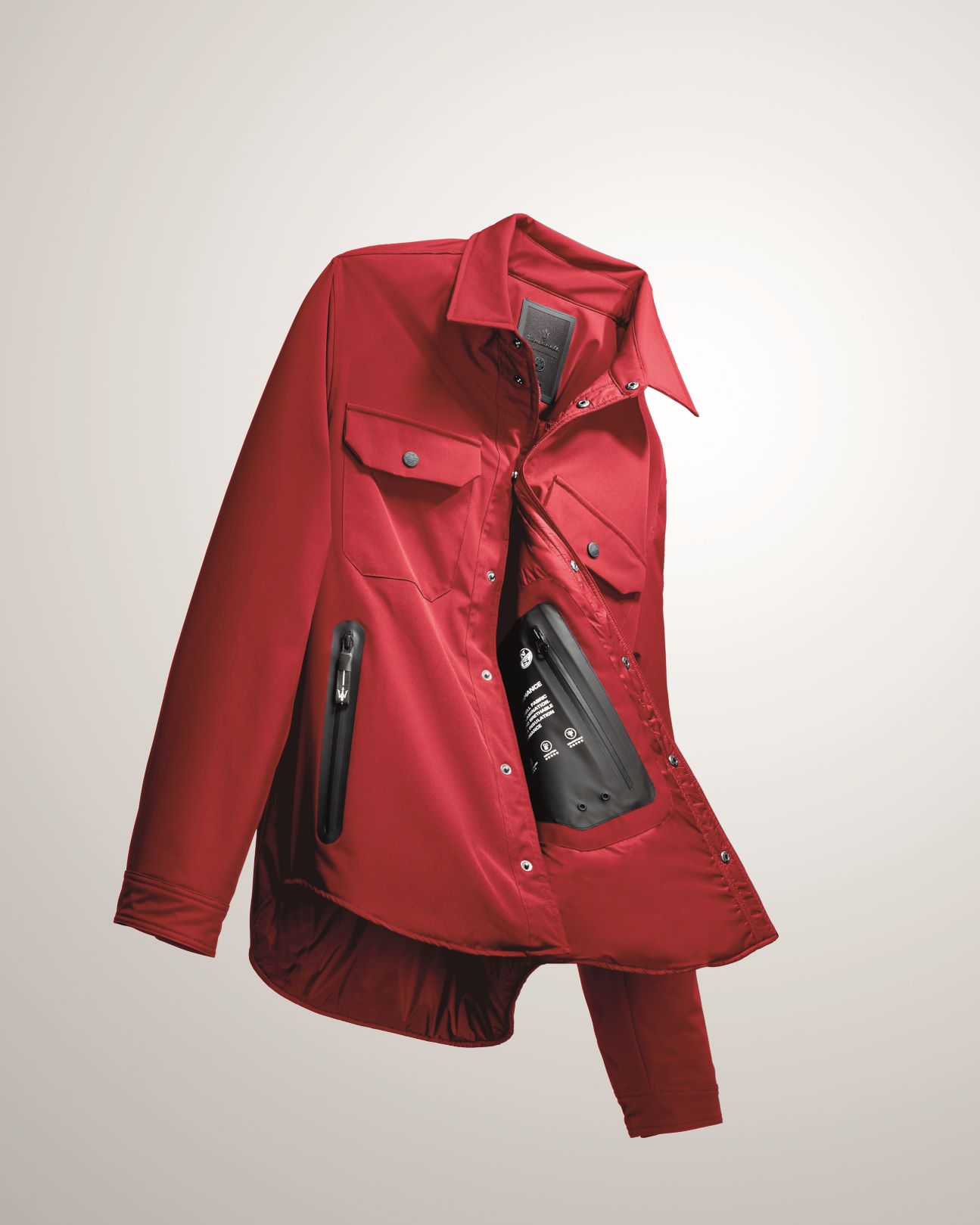 A new jacket from the Maserati x North Sails collection