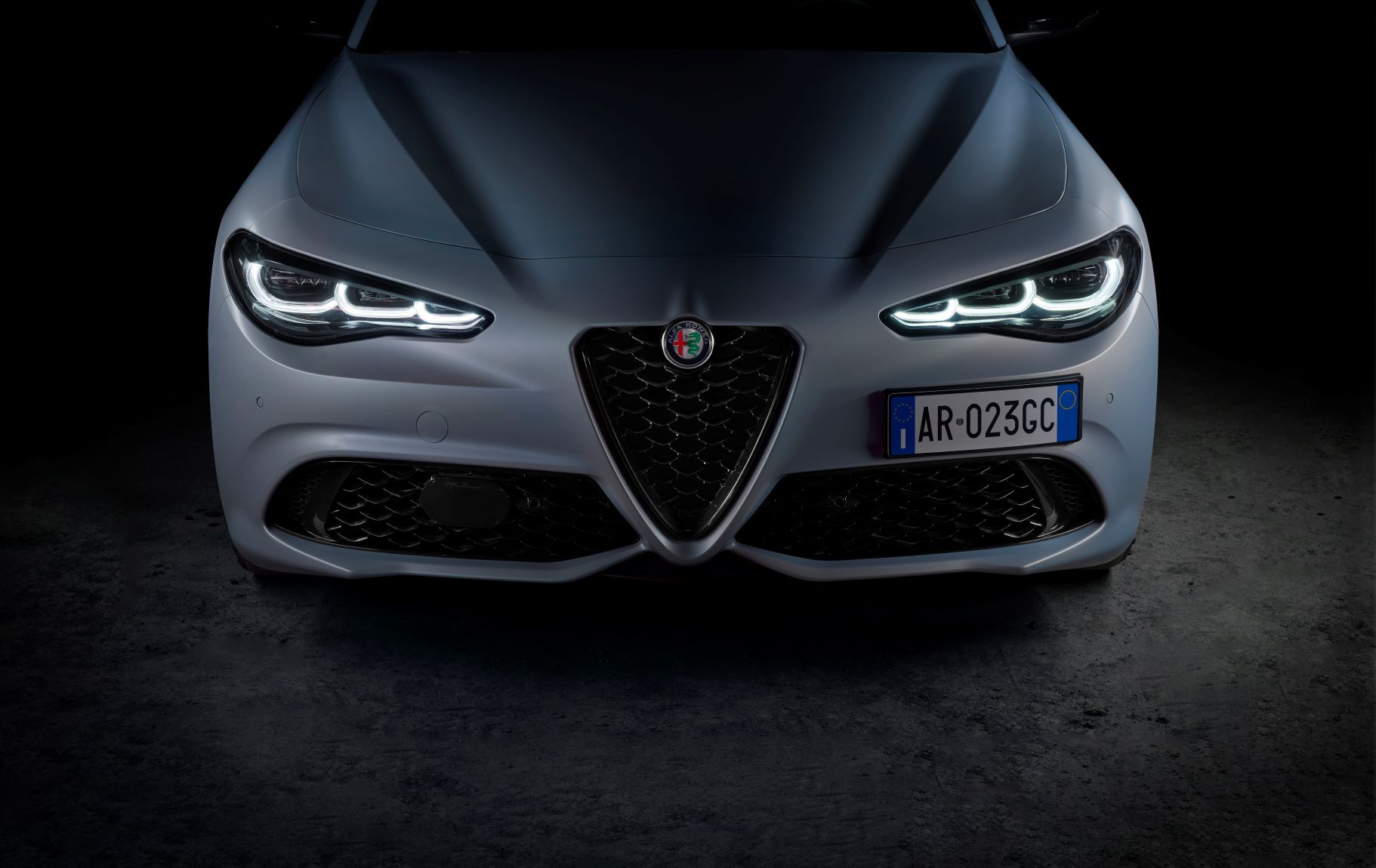 Front end of the new 2023 Alfa Romeo Giulia