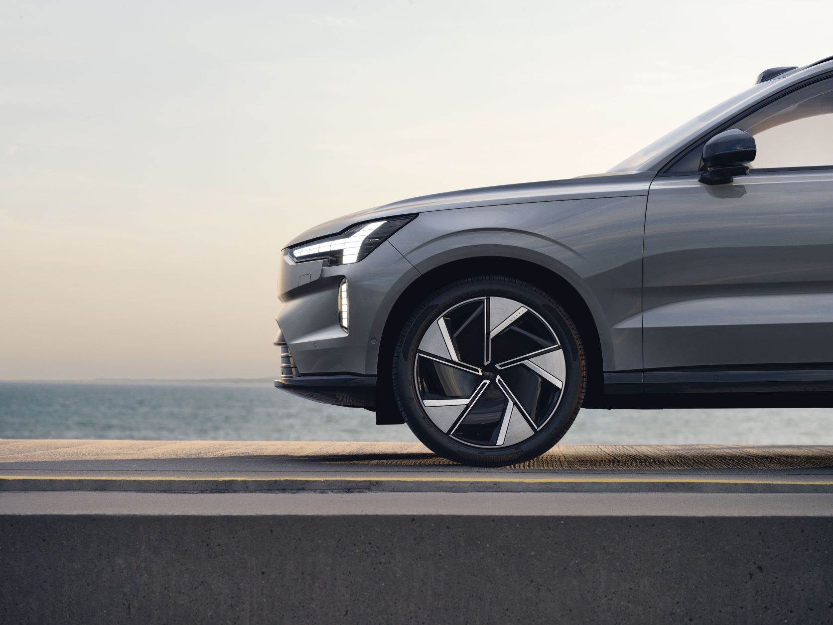 Volvo EX90 NZ