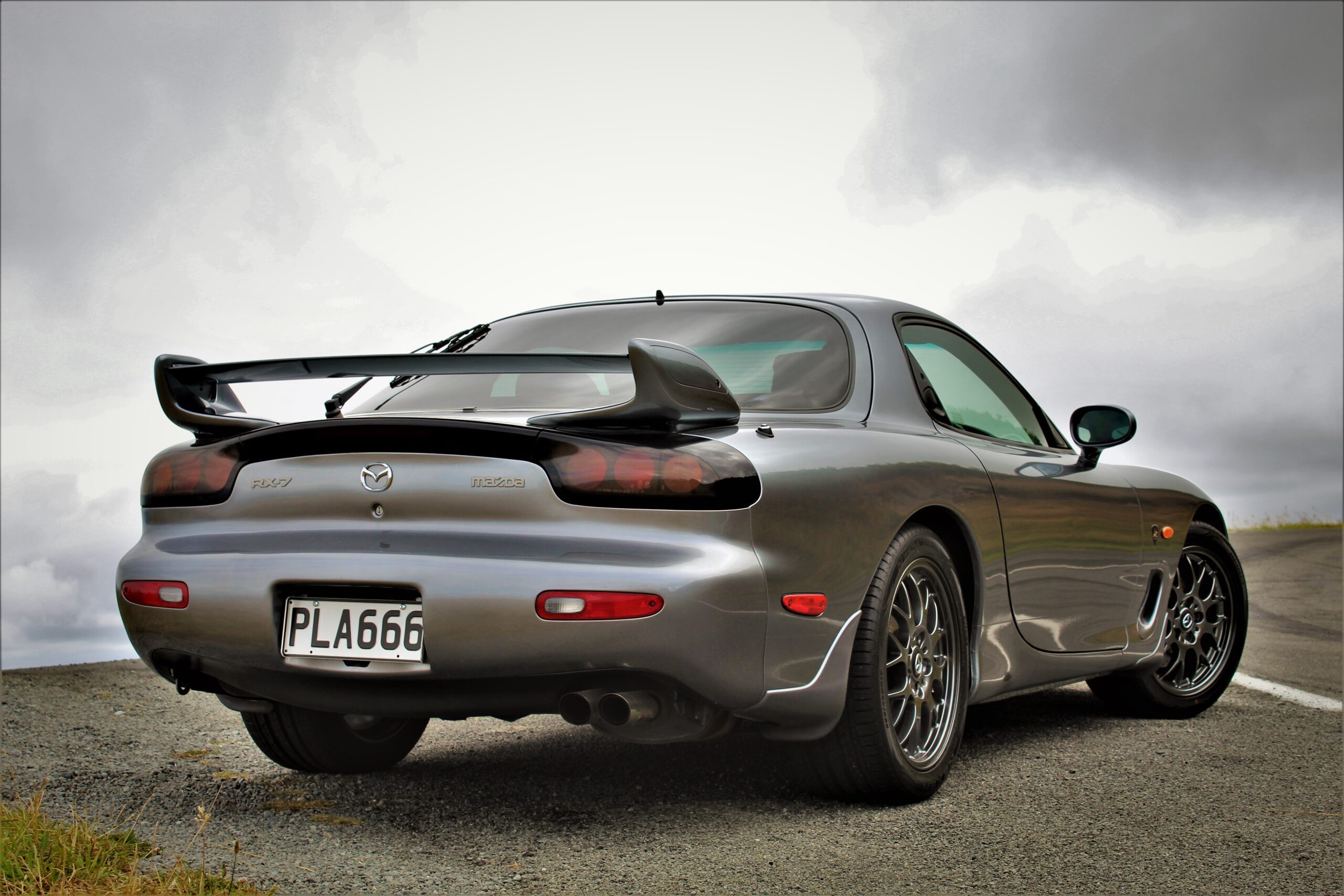 Last of the Breed - Mazda RX-7 FD Spirit R Type A Review | Tarmac Life ...