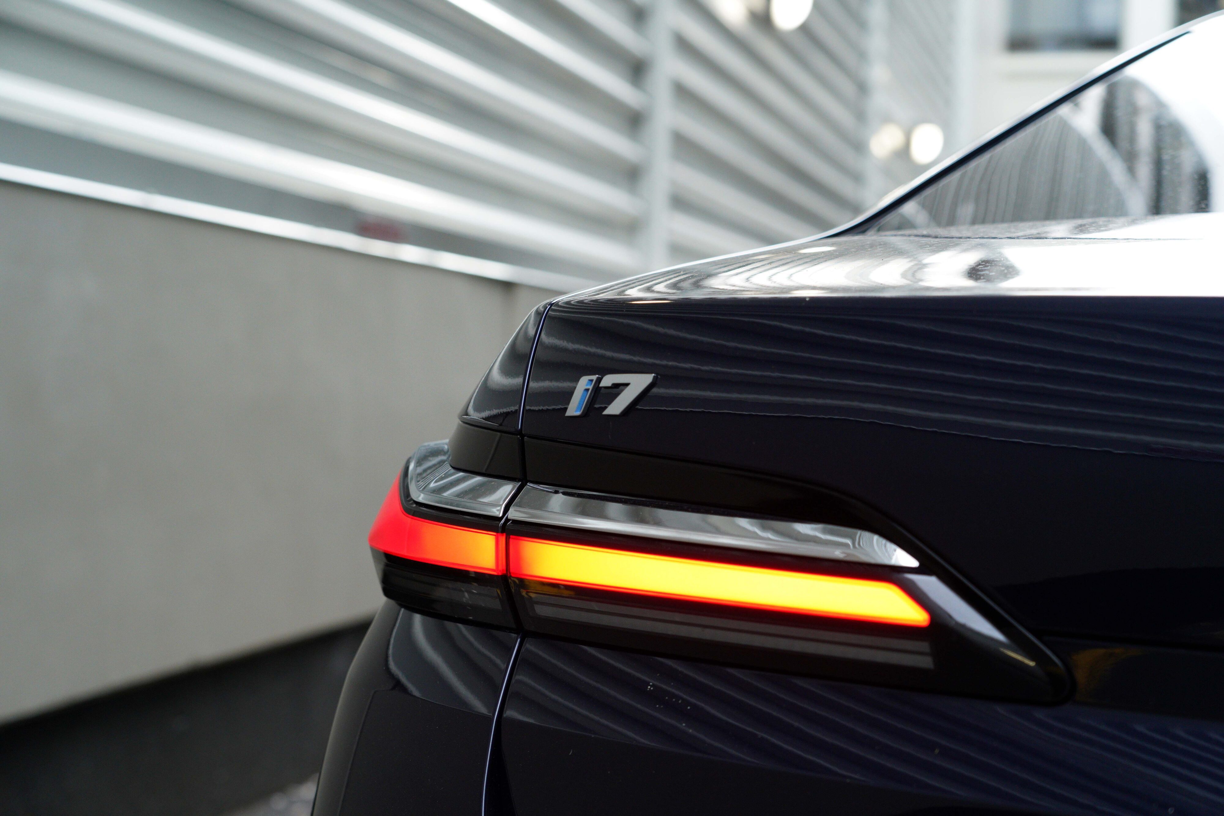 BMW i7 xDrive60 review NZ