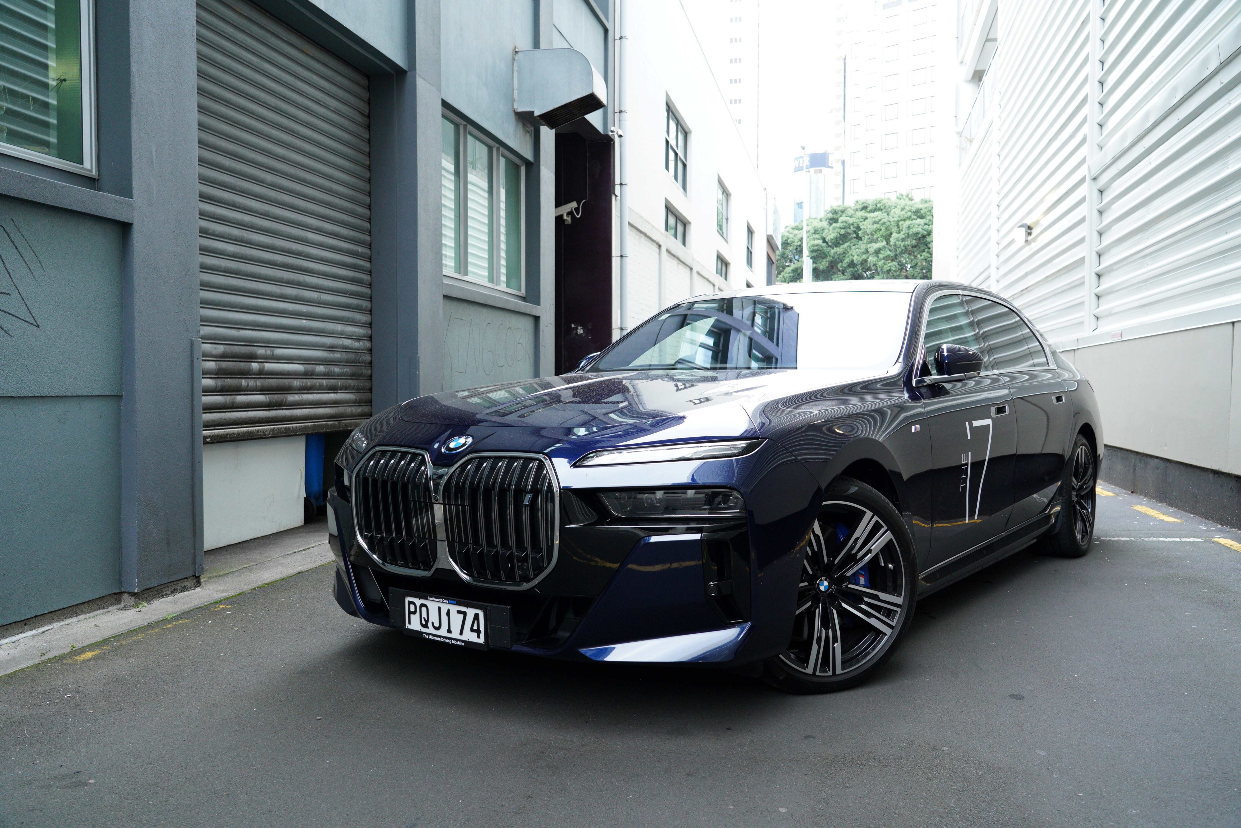 BMW i7 xDrive60 review NZ