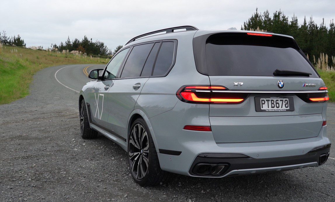 2023 BMW X7 review NZ