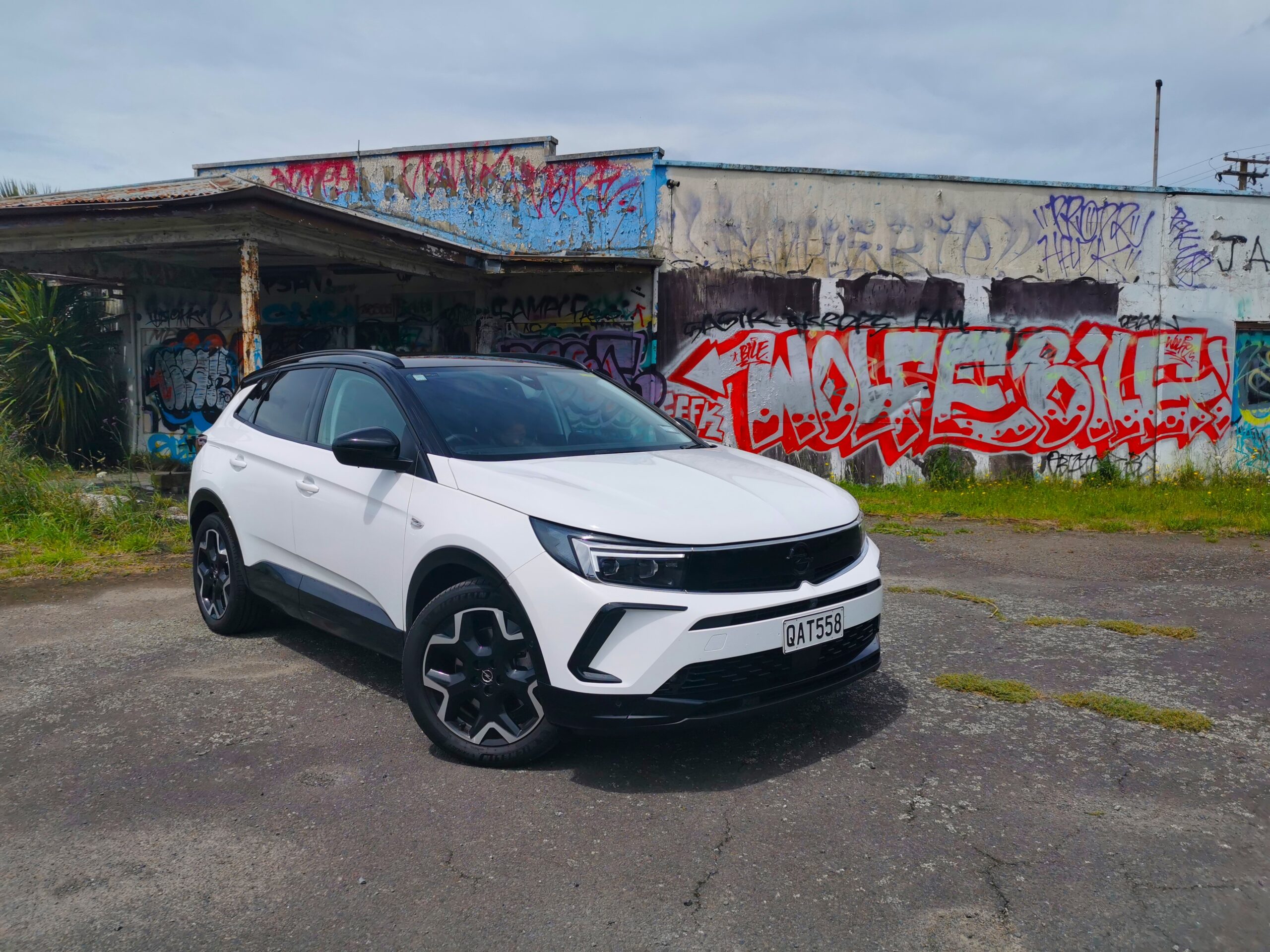 Opel Grandland PHEV review