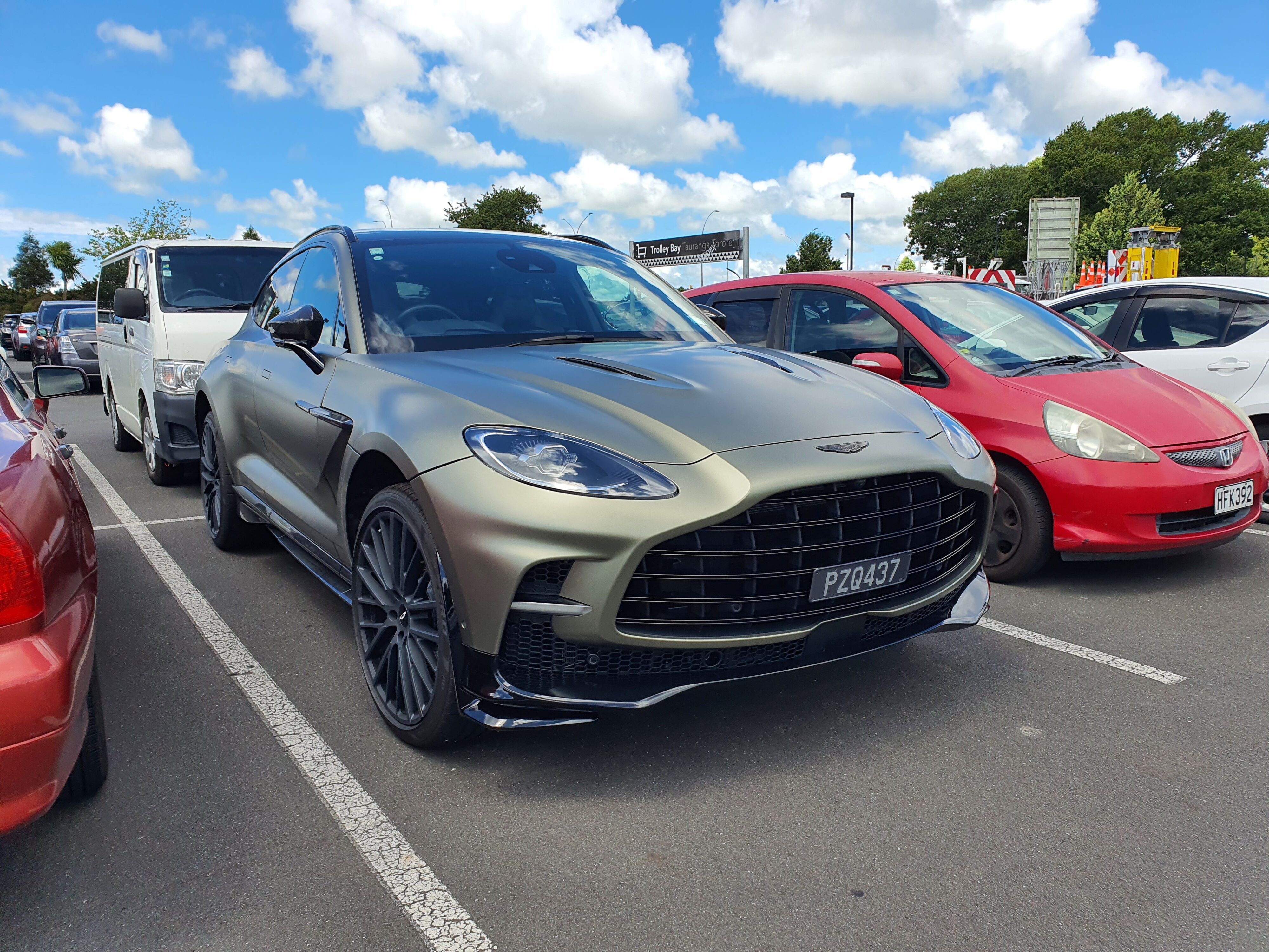 Photo of a Titanium Grey Satin Aston Martin DBX707