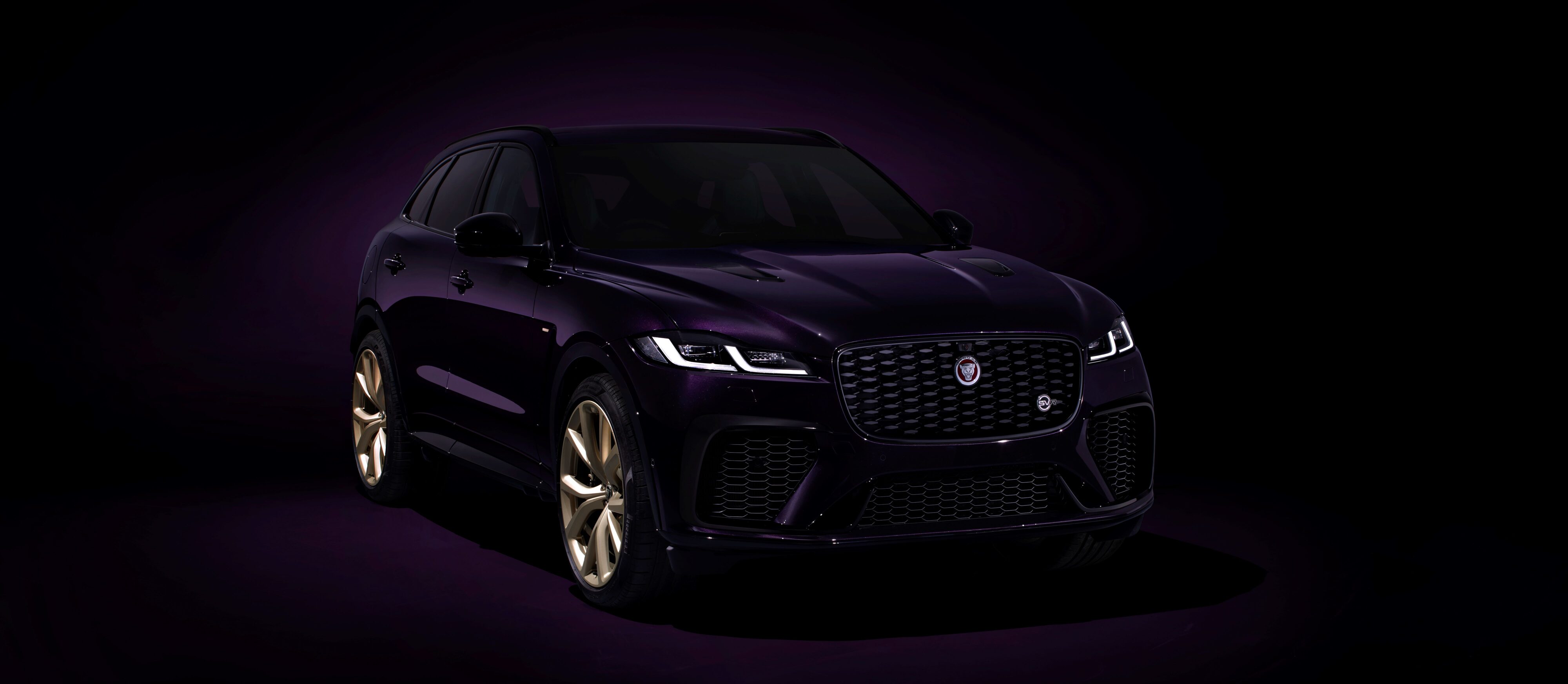 Promotional photo of the Jaguar F-Pace SVR Edition 1988.