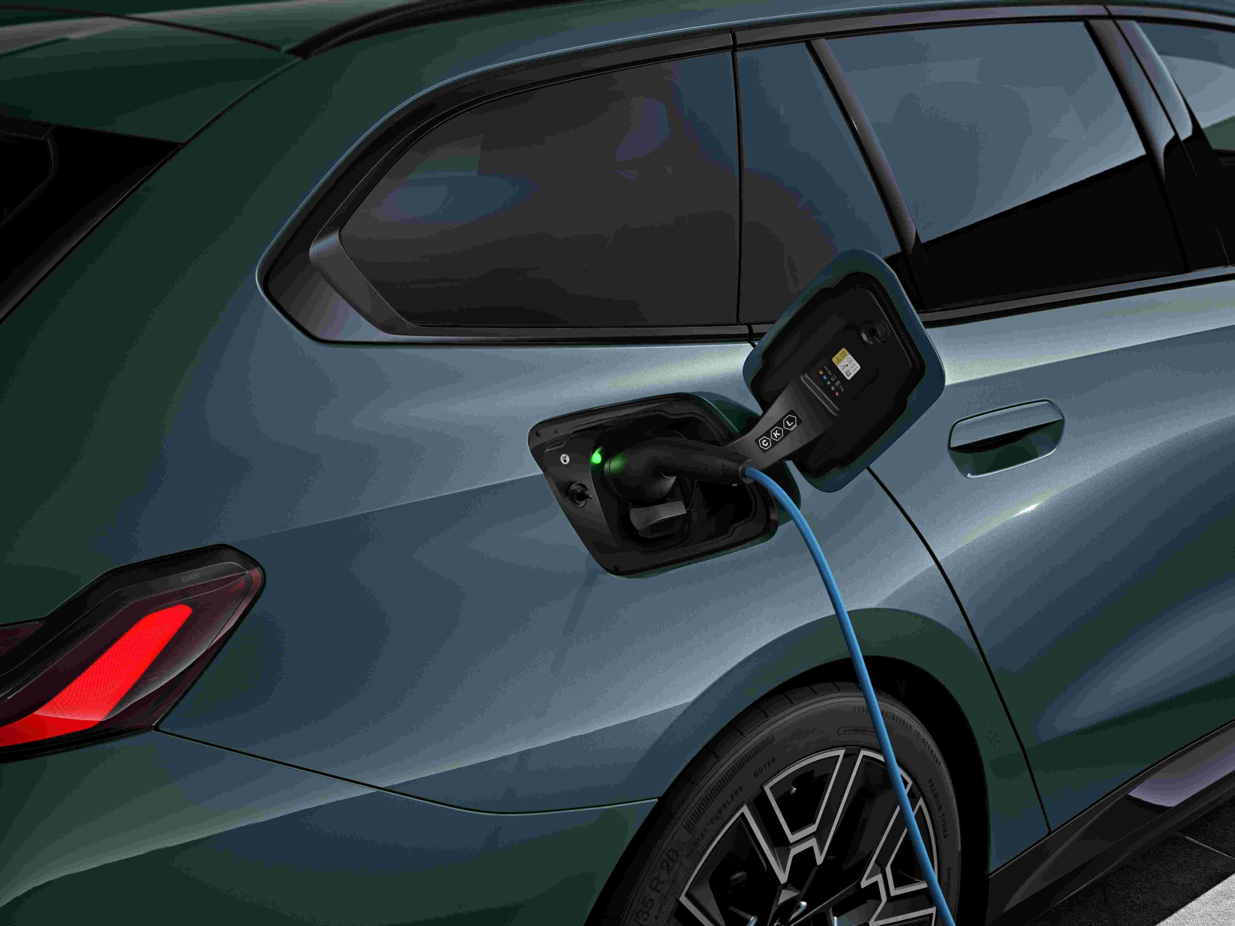 BMW i5 Touring xDrive NZ