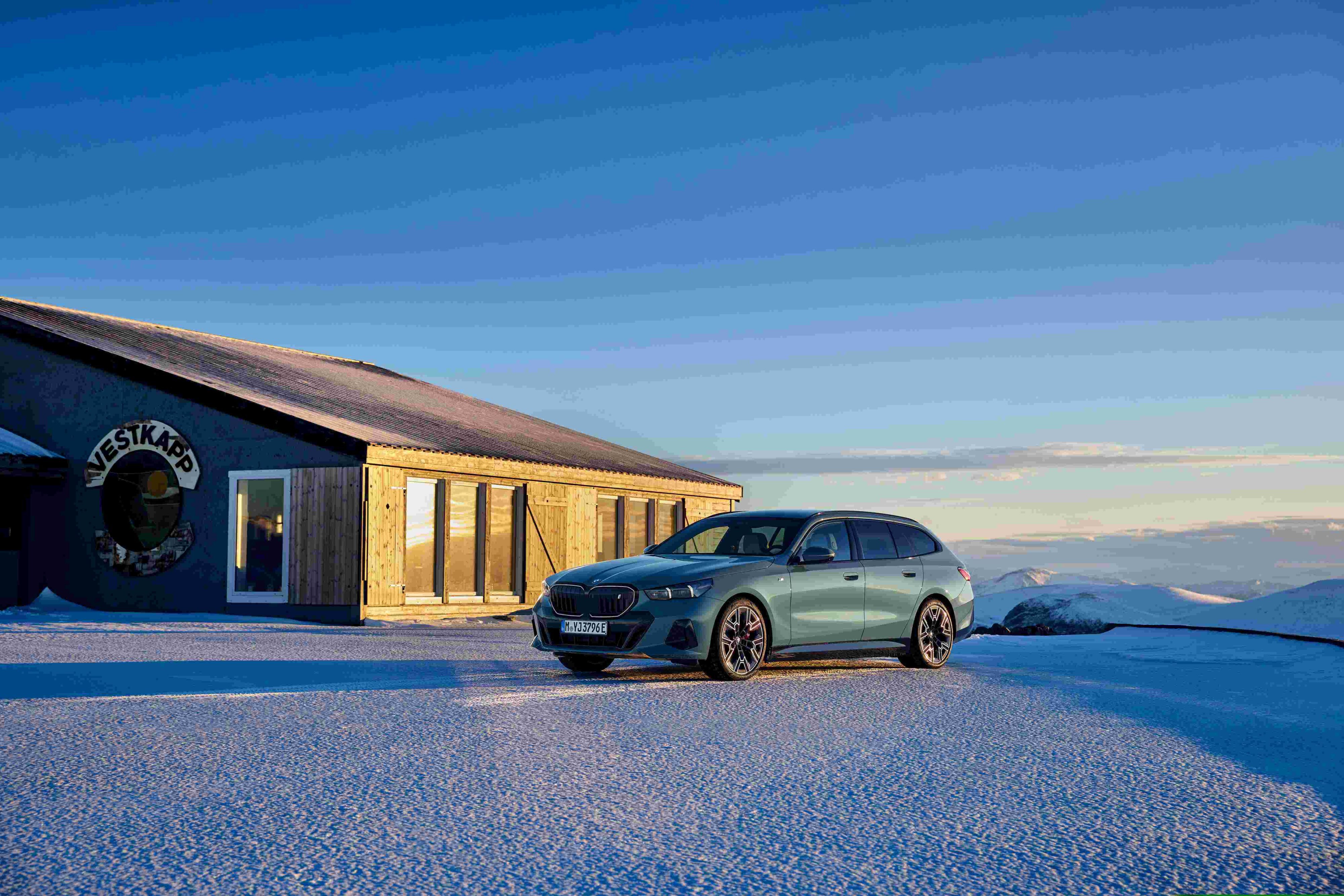 BMW i5 Touring xDrive NZ