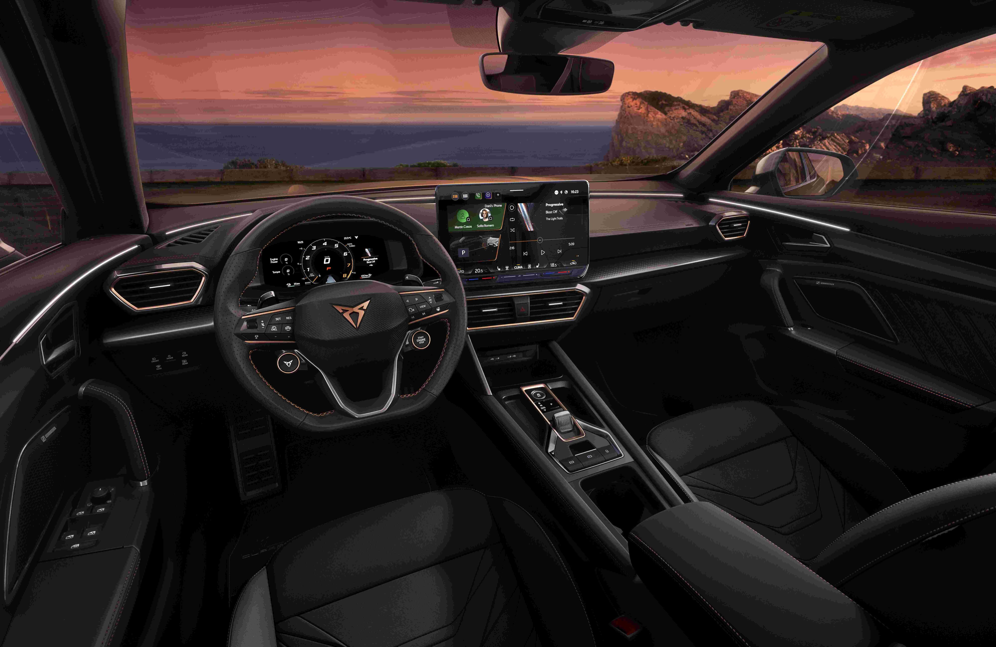 CUPRA unveils the new Formentor and Leon