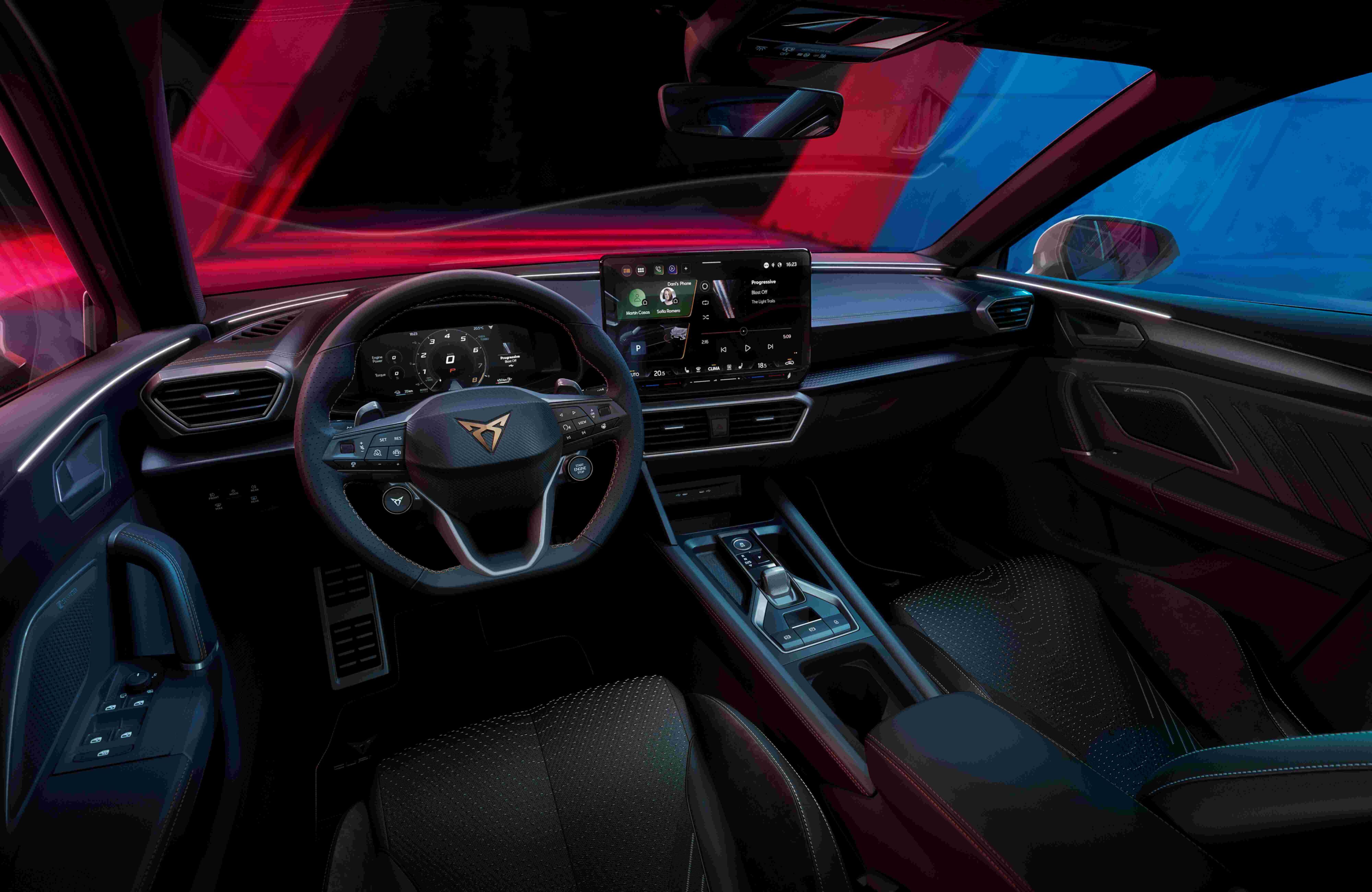CUPRA unveils the new Formentor and Leon