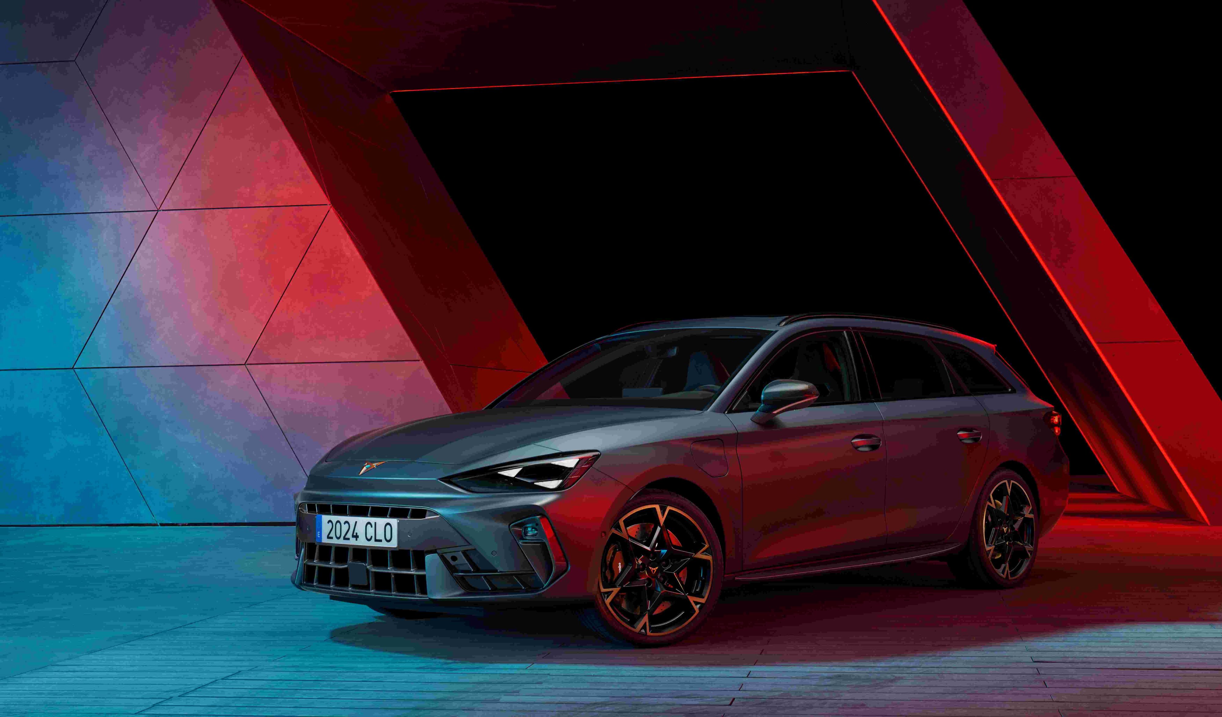 CUPRA unveils the new Formentor and Leon