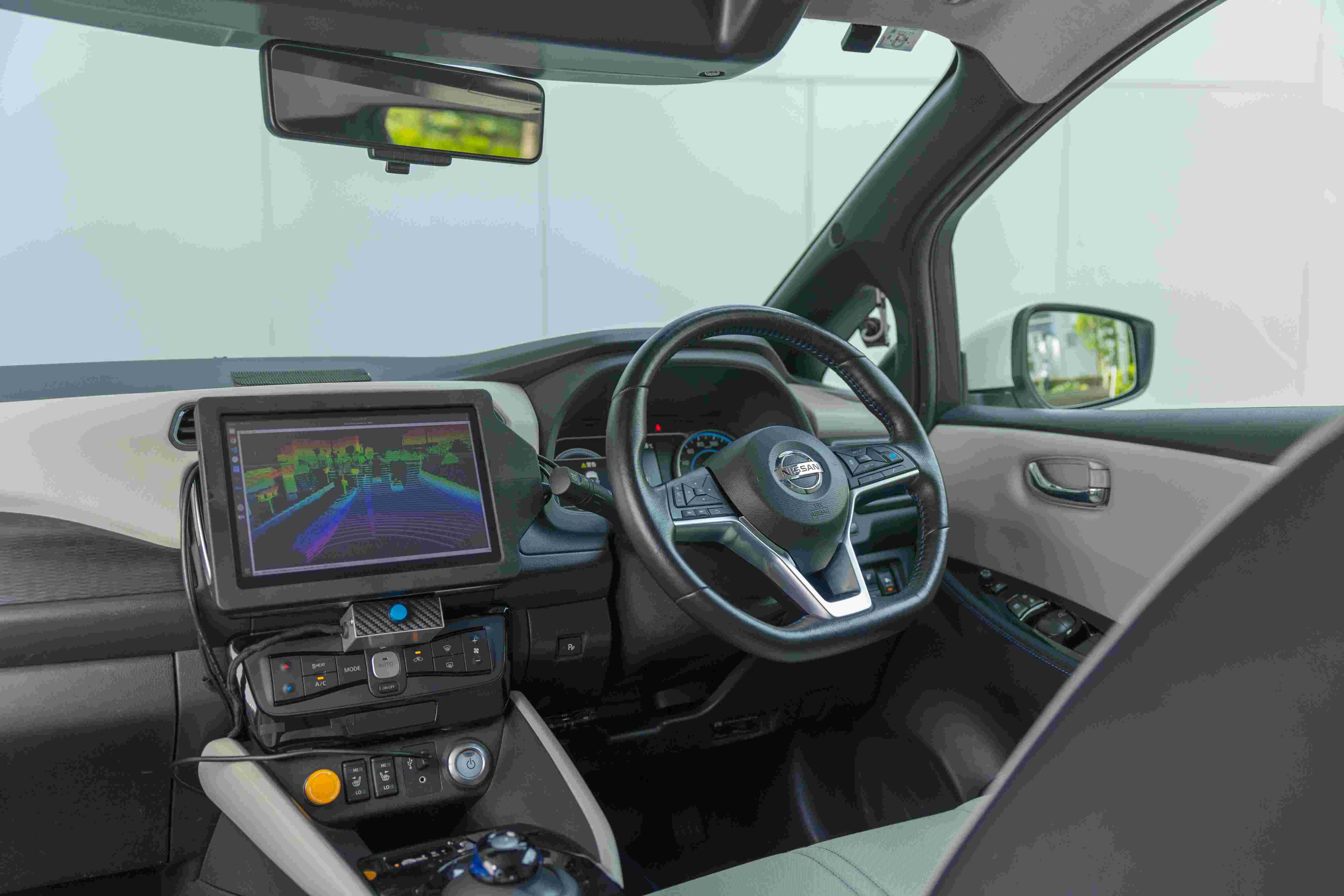 Nissan demonstrates autonomous-drive mobility