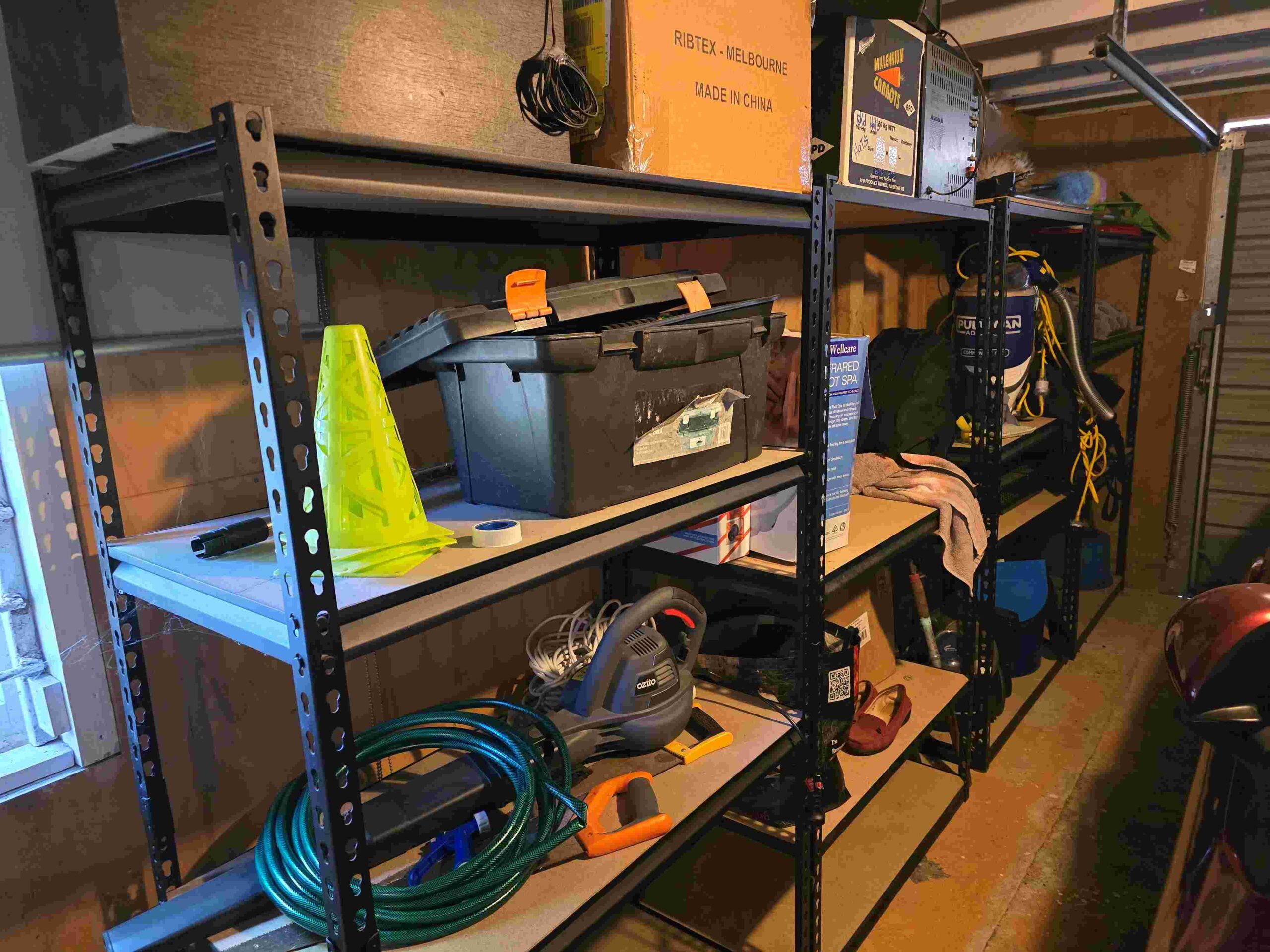 Guide to Declutter your  garage