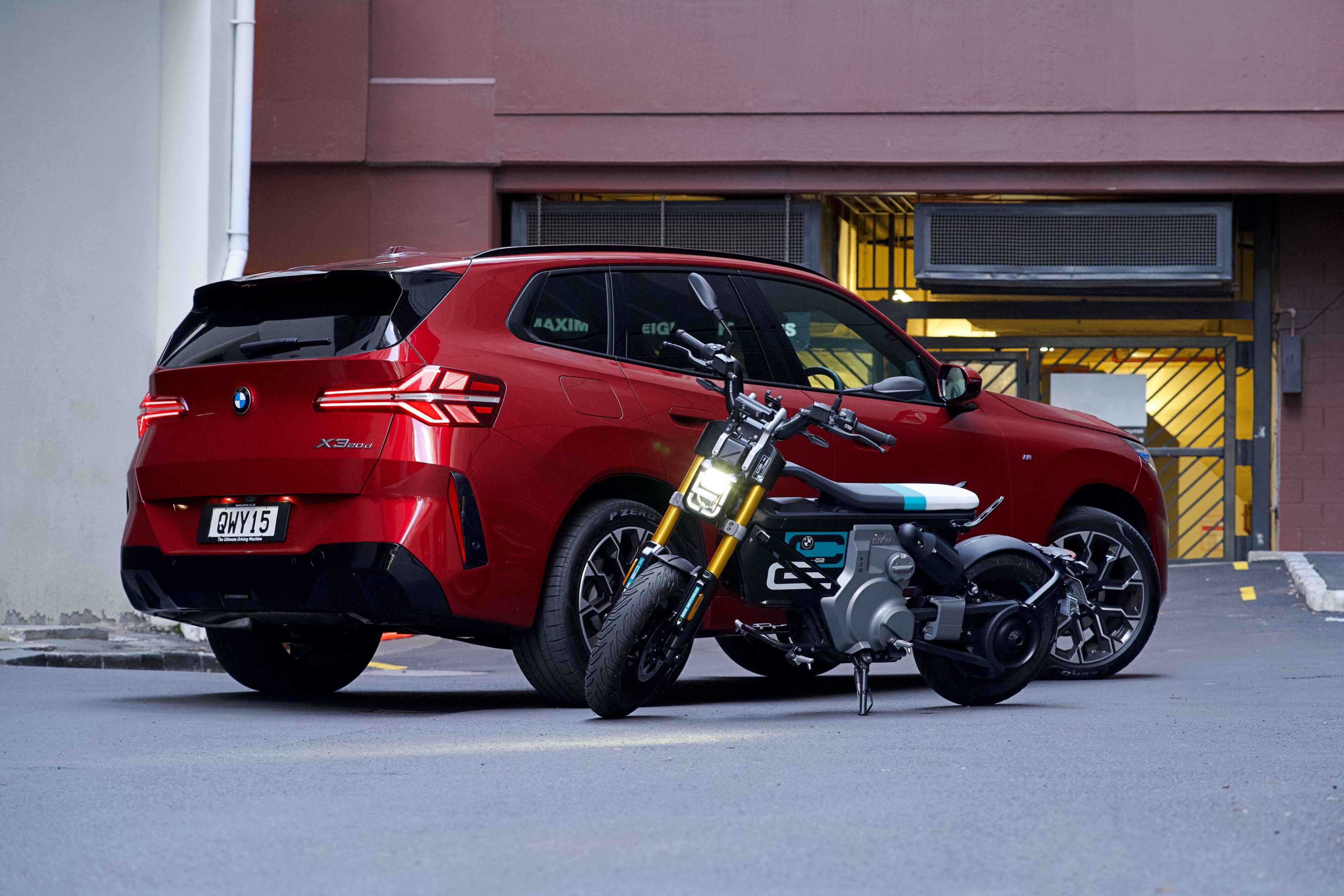 City Street Smarts - BMW CE 02 Review