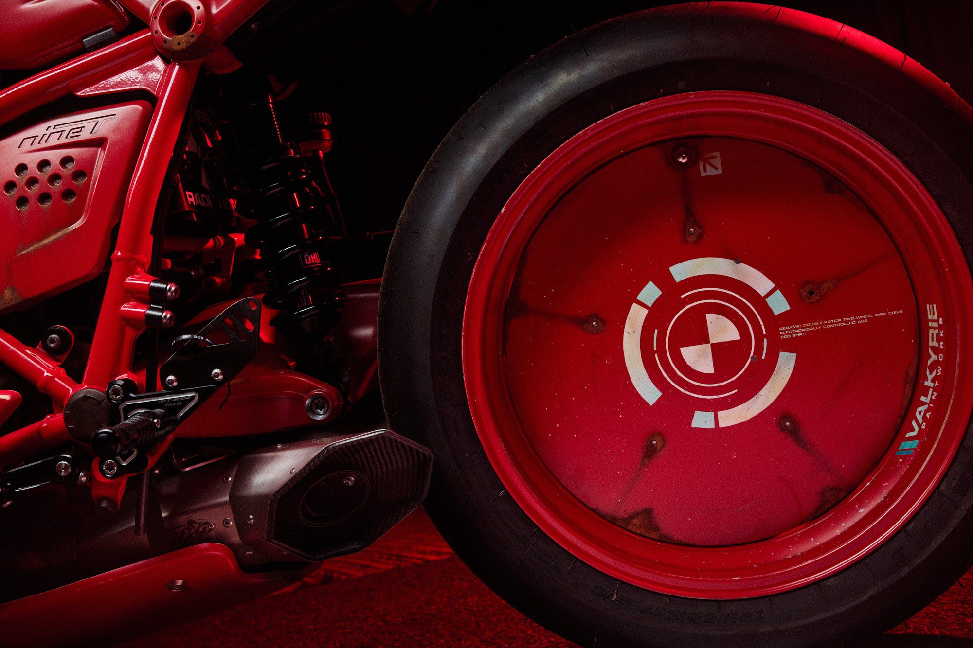 Neo-Tokyo meets Bavarian Steel: I want this BMW R nineT Inspired by Akira