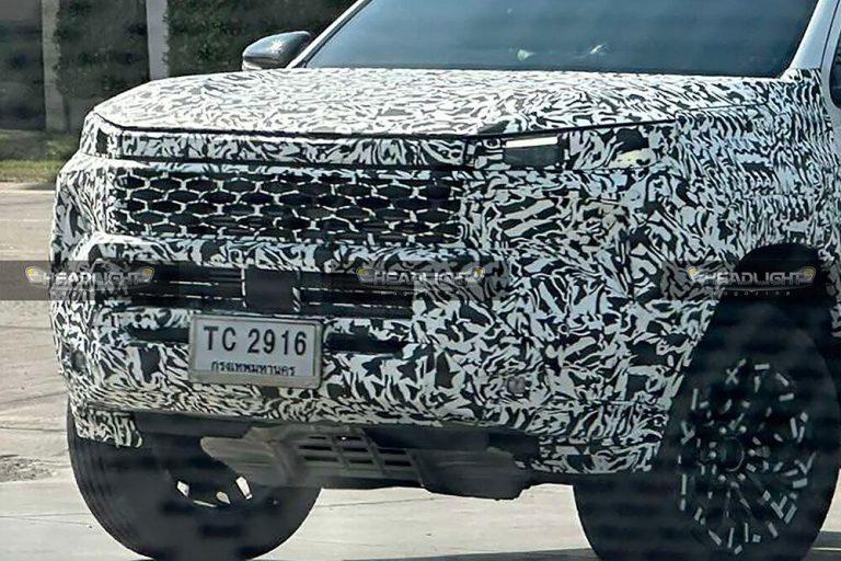 2026 Toyota HiLux Spy Shots