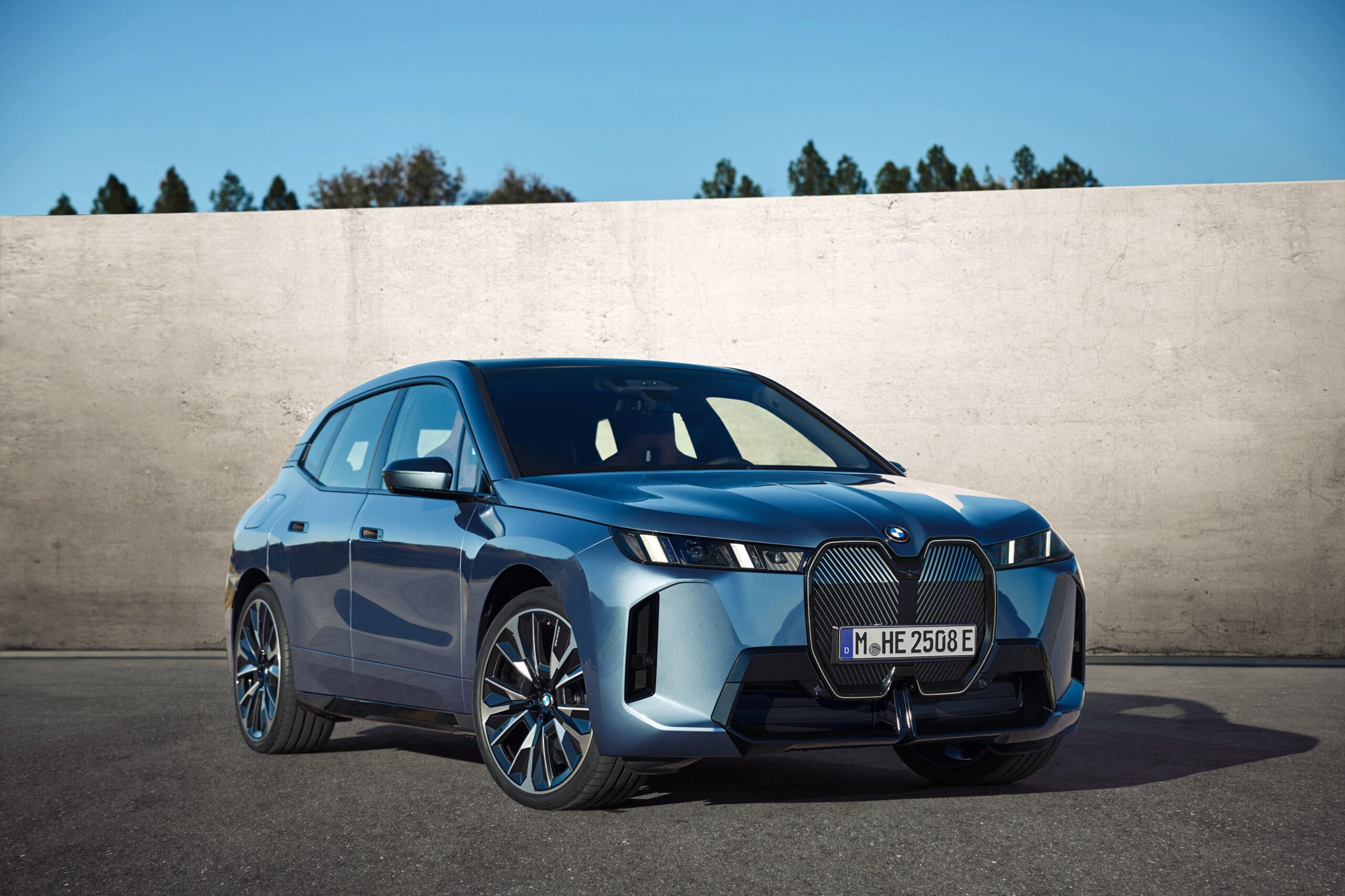New BMW iX