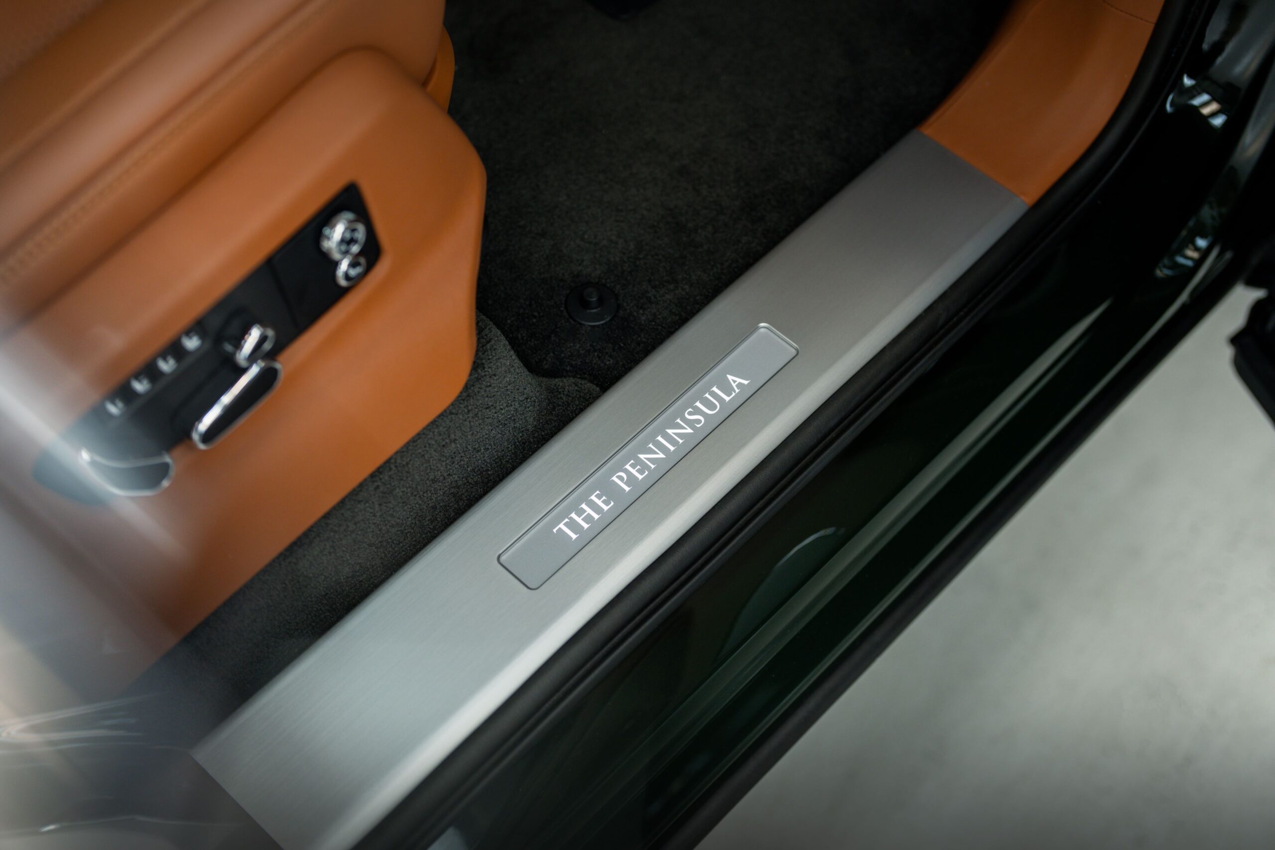 Rear treadplates on The Peninsula Hong Kong's Bentley Bentayga EWBs.